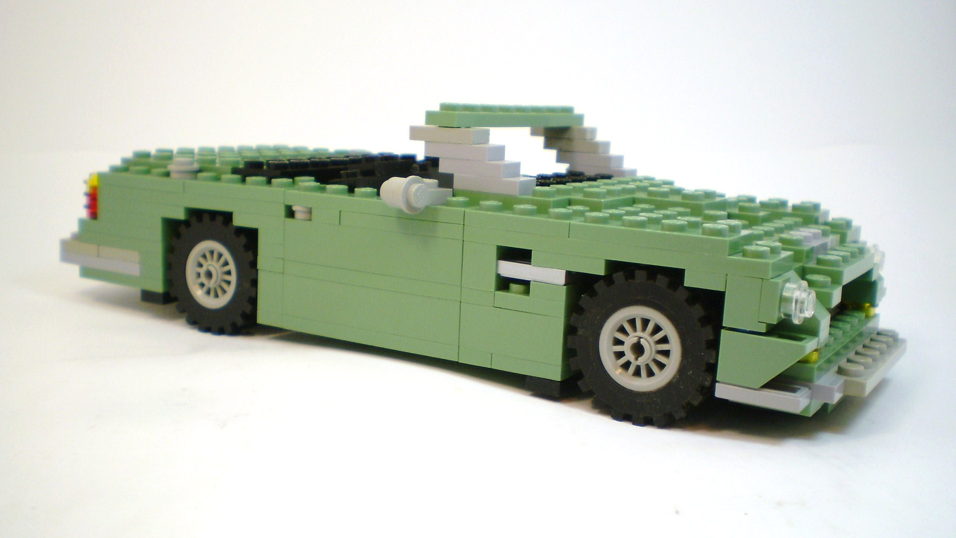 aston_martin_db5_volante_05.jpg