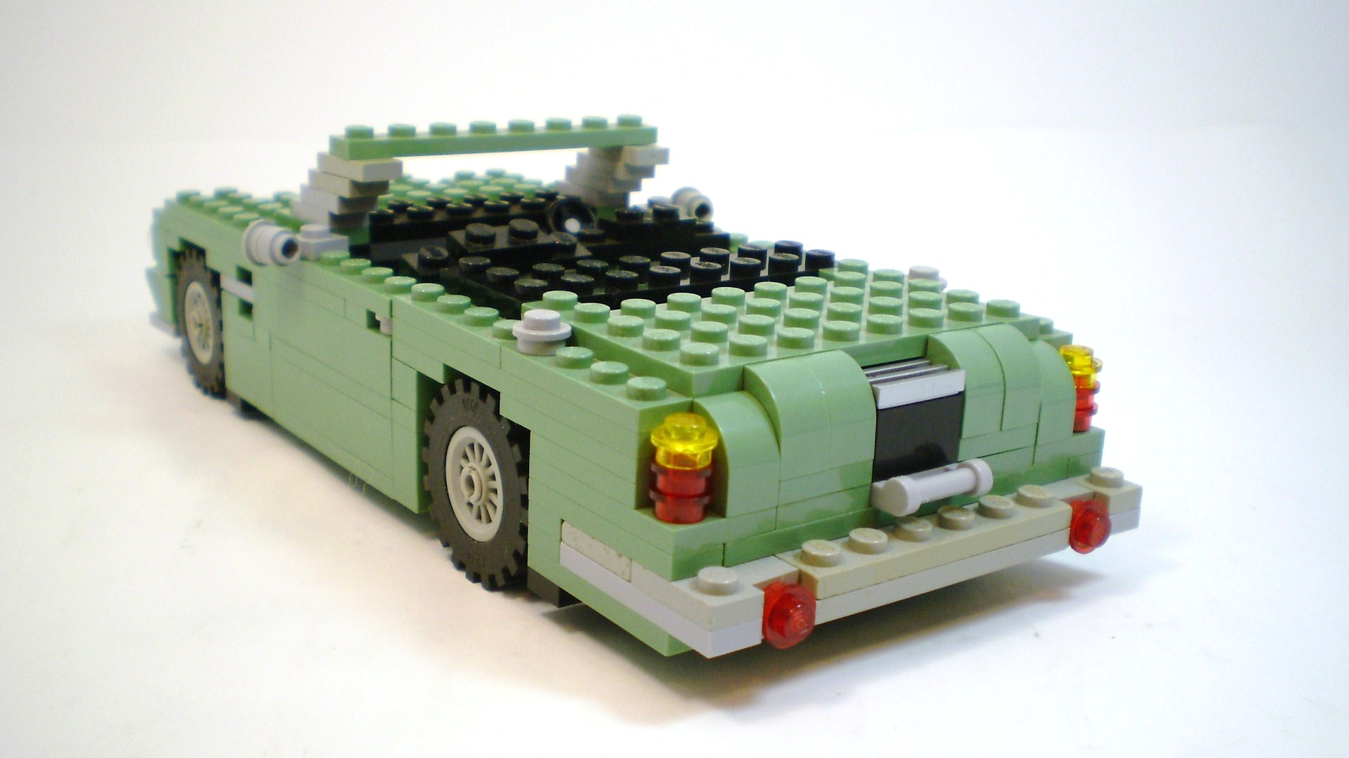 aston_martin_db5_volante_20.jpg