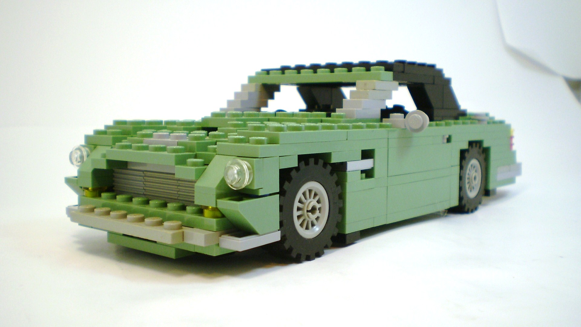 aston_martin_db5_volante_27.jpg