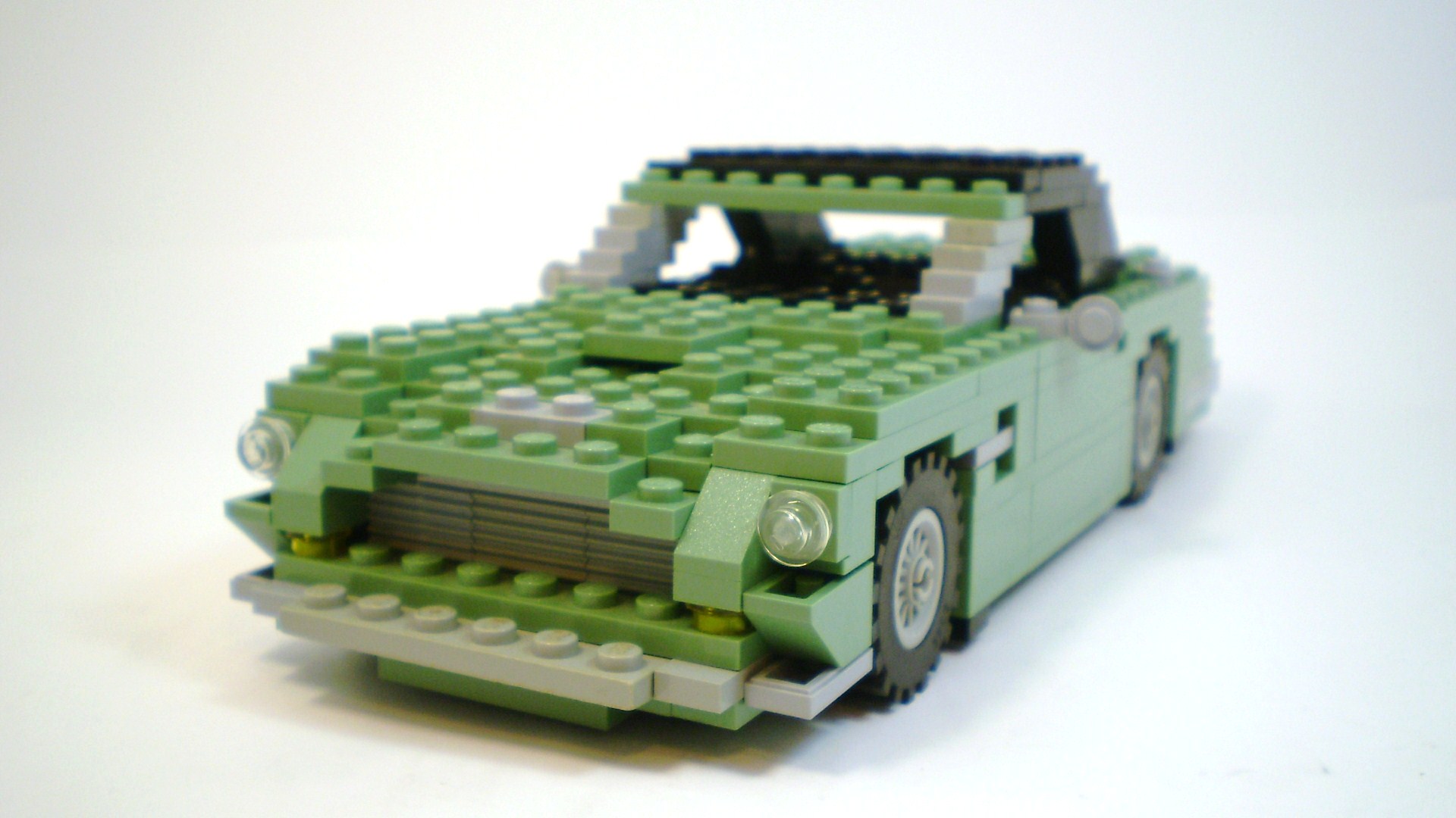aston_martin_db5_volante_29.jpg