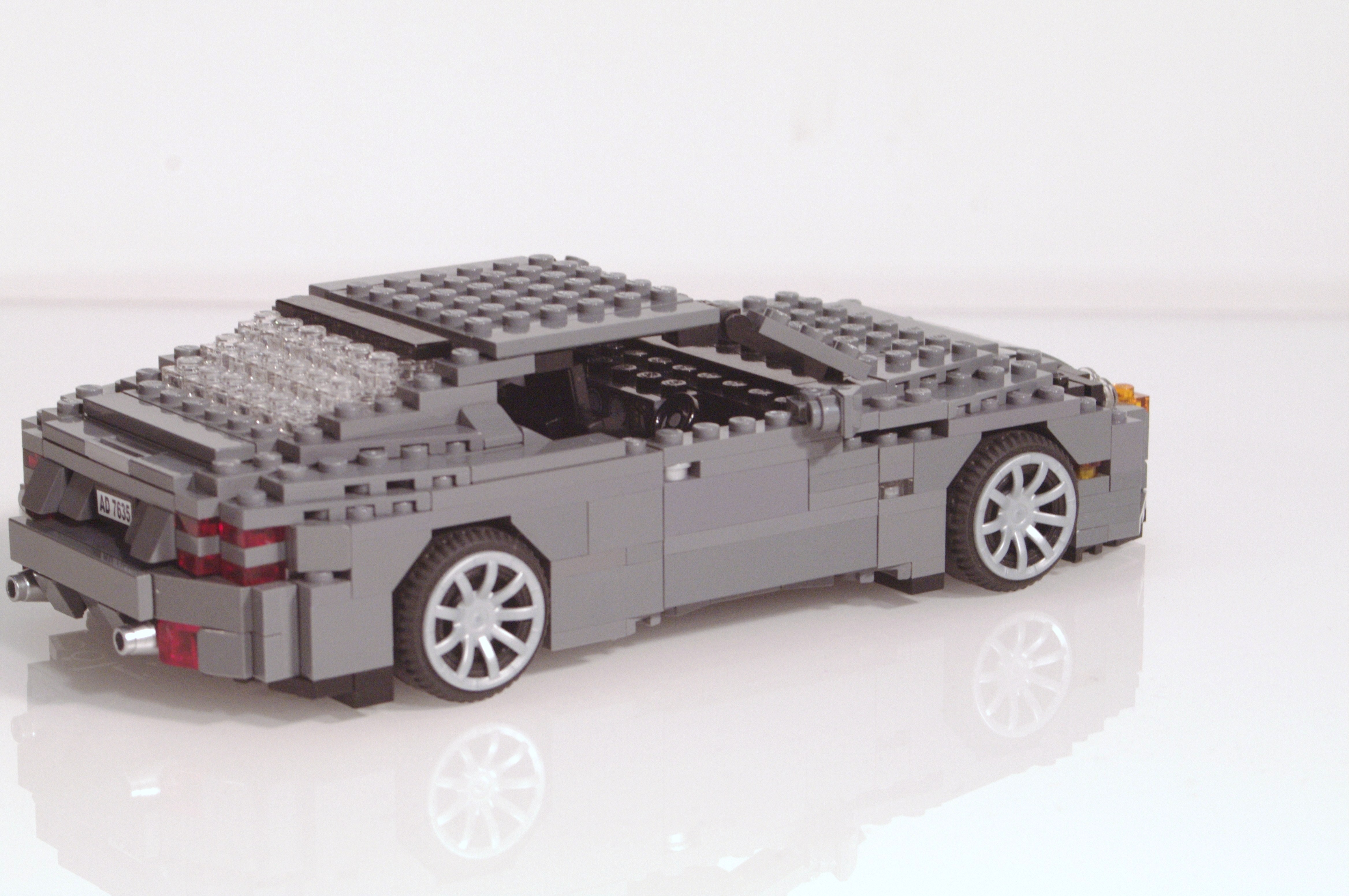 aston_martin_db9_coupe_13.jpg