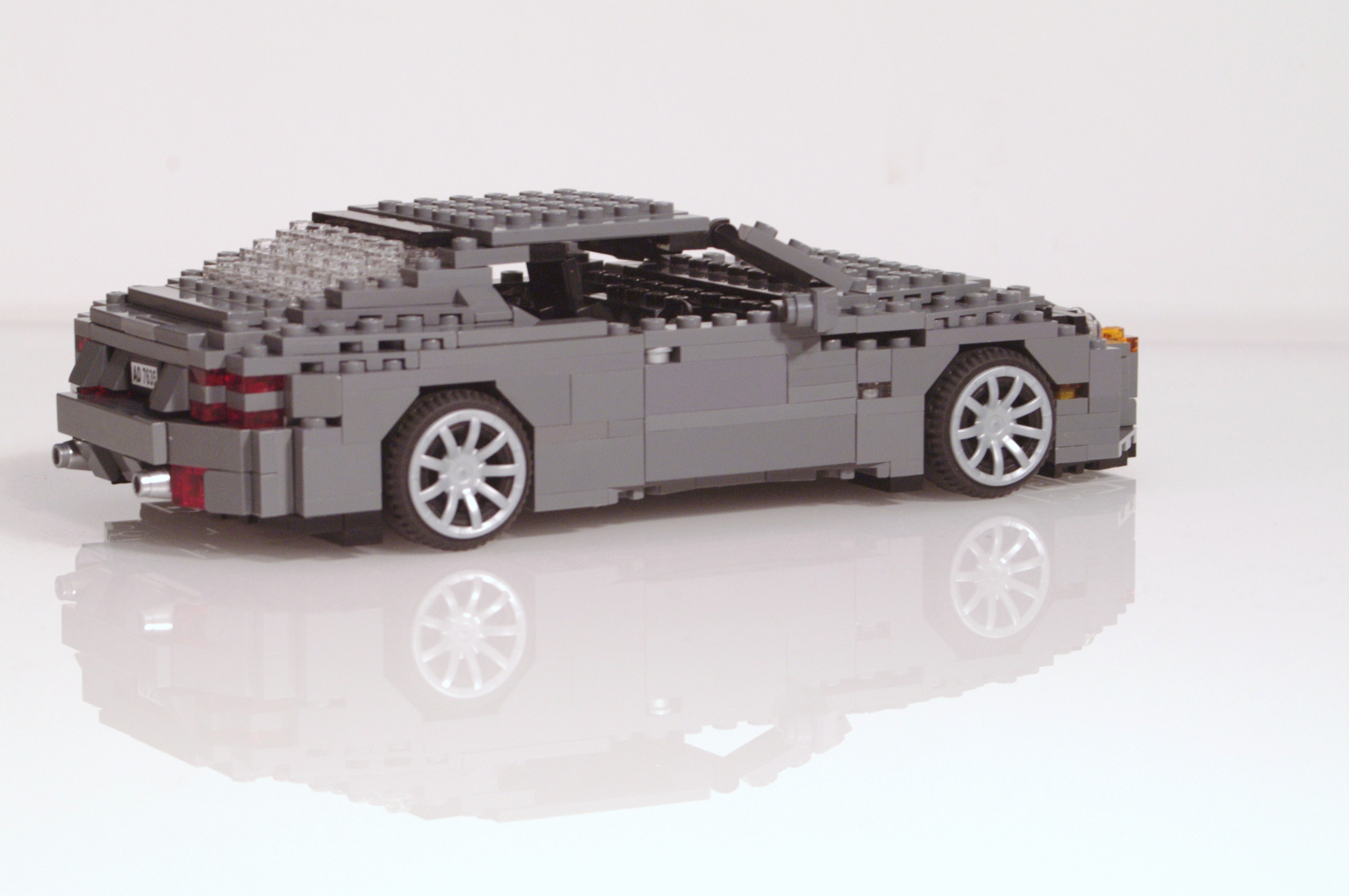 aston_martin_db9_coupe_14.jpg