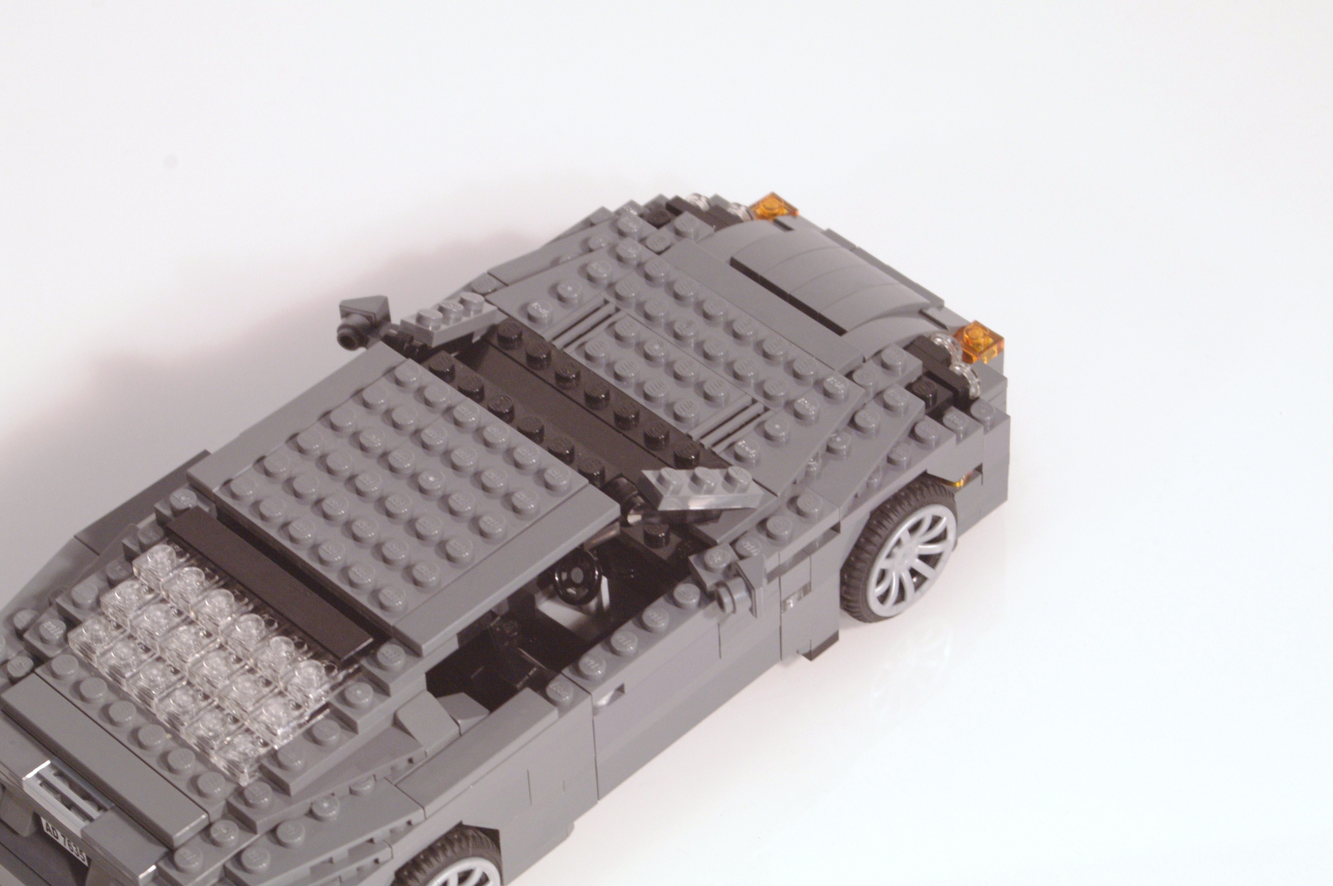 aston_martin_db9_coupe_18.jpg