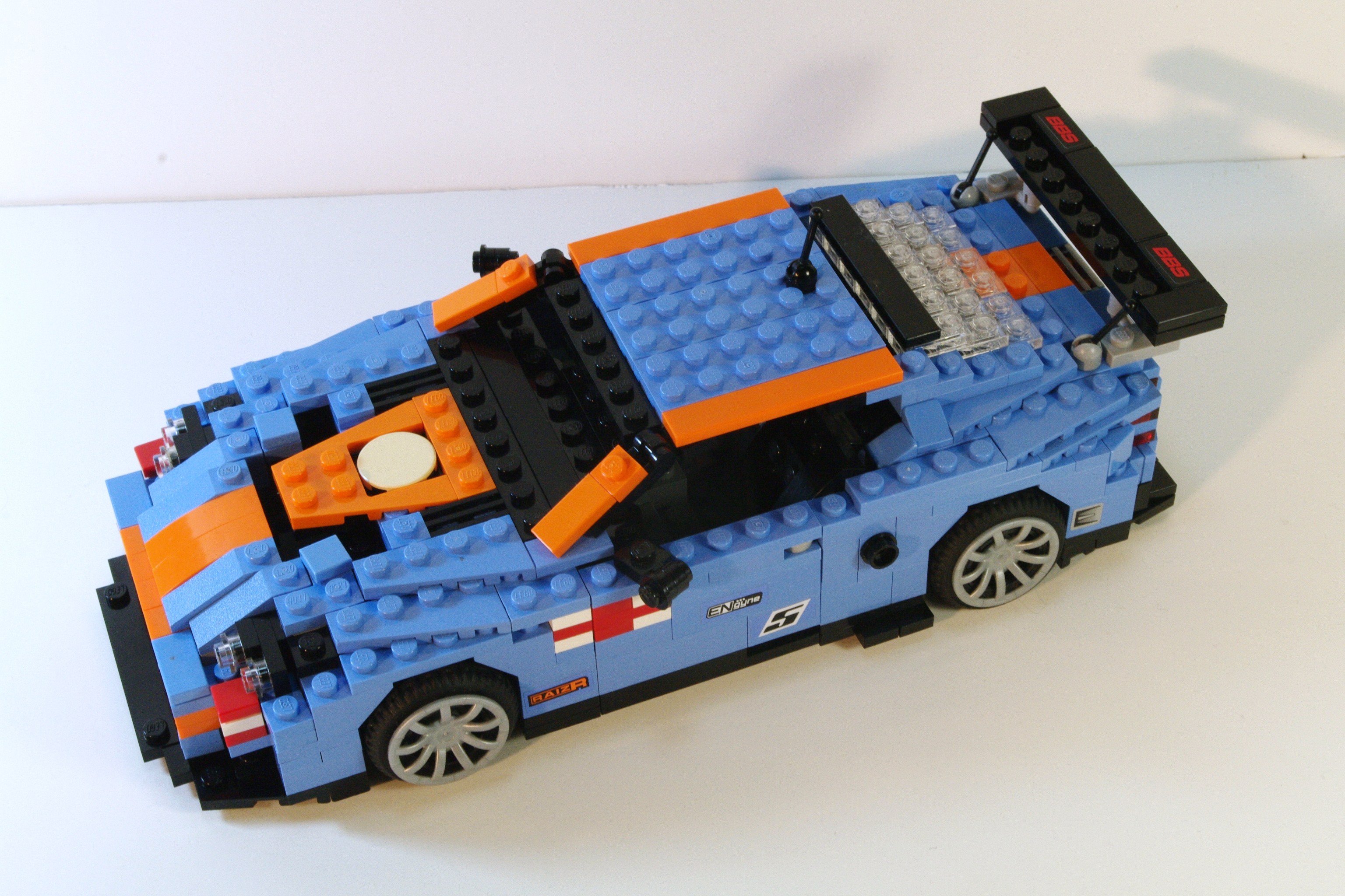 am_dbr9_racer_10.jpg