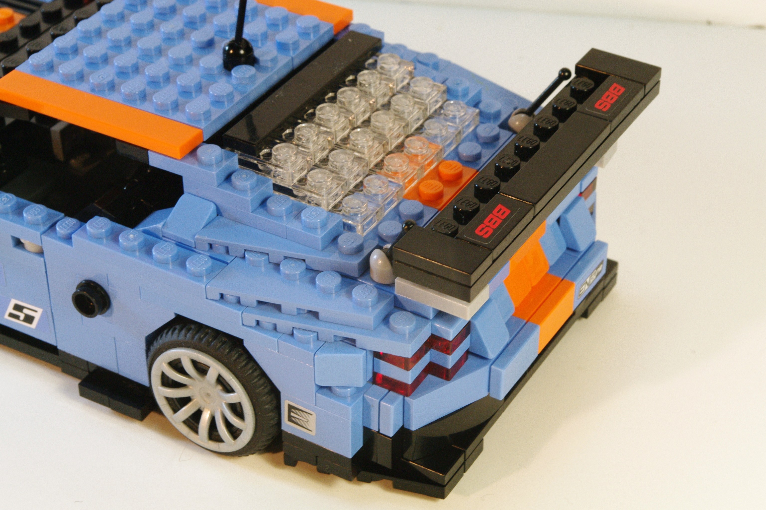 am_dbr9_racer_13.jpg