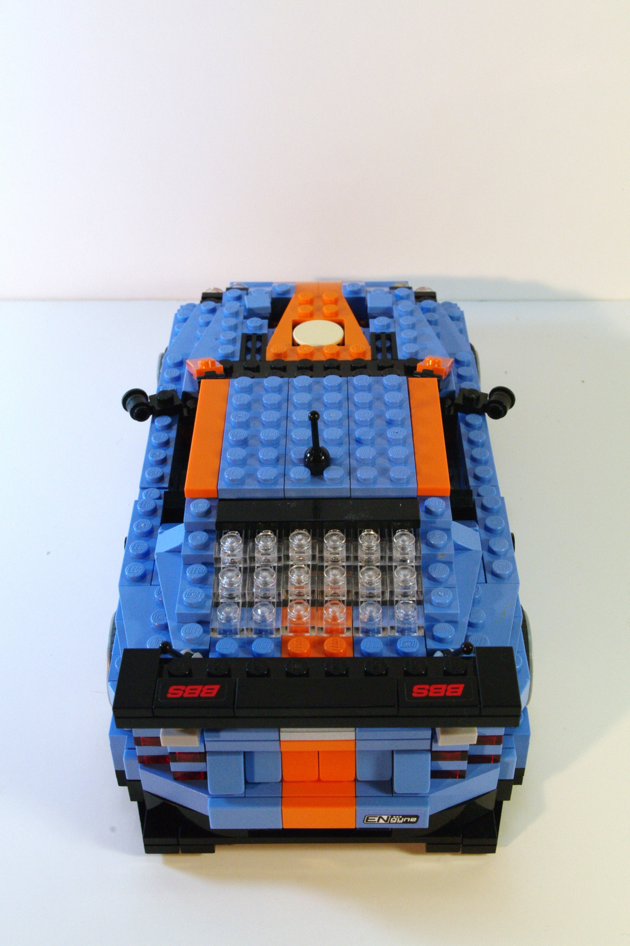 am_dbr9_racer_16.jpg