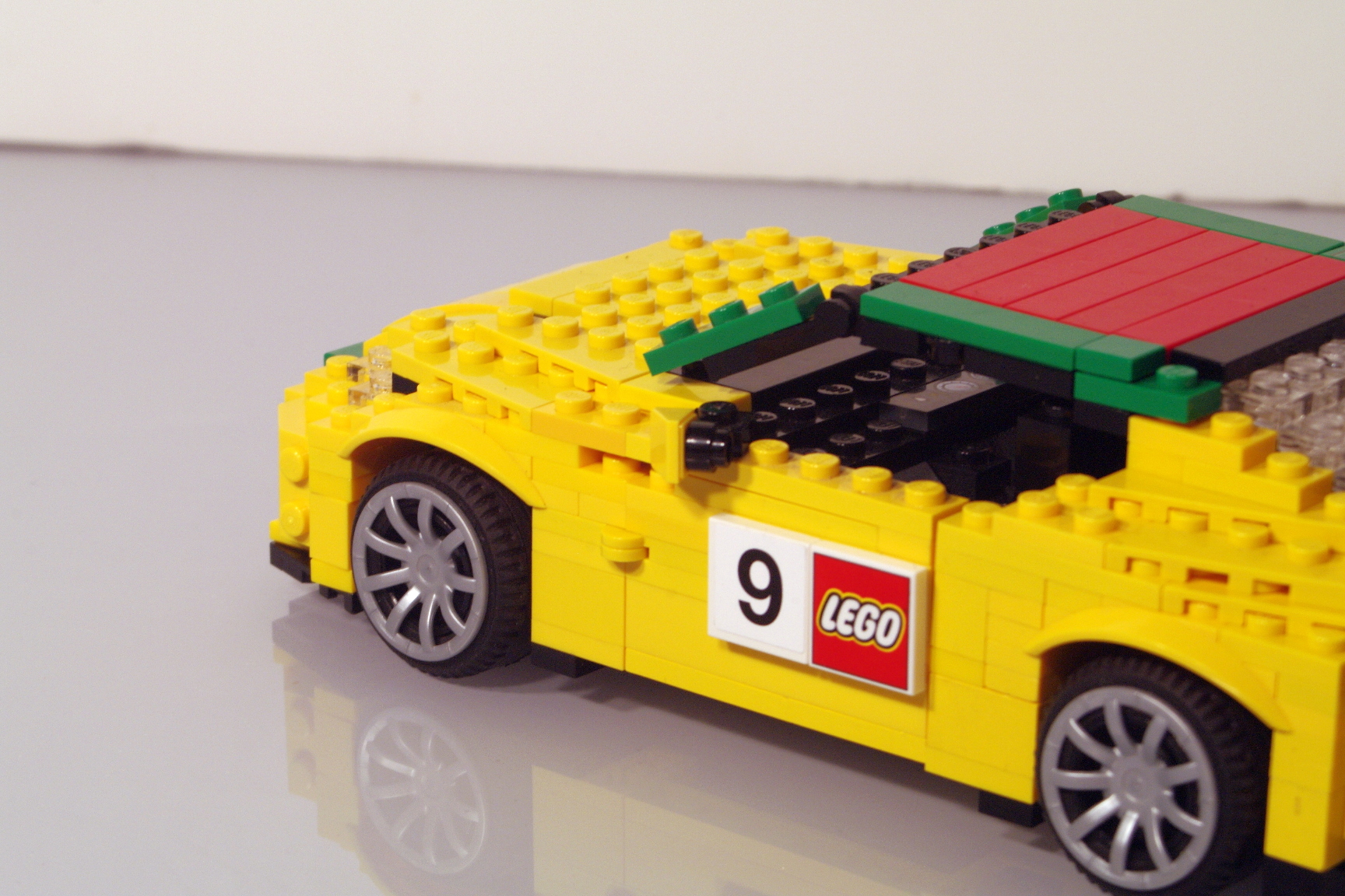 aston_martin_n24_racer_12.jpg