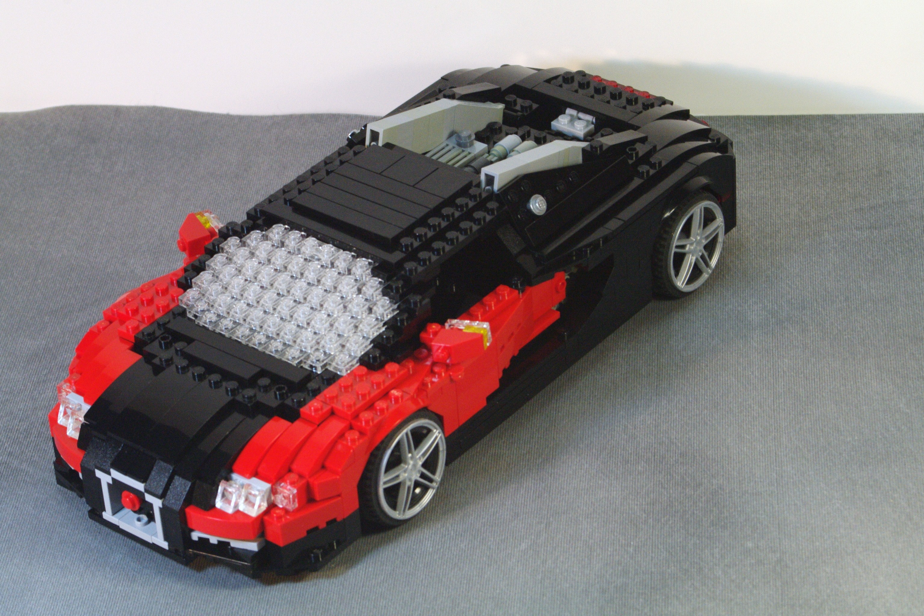 bugatti_veyron_large_02.jpg