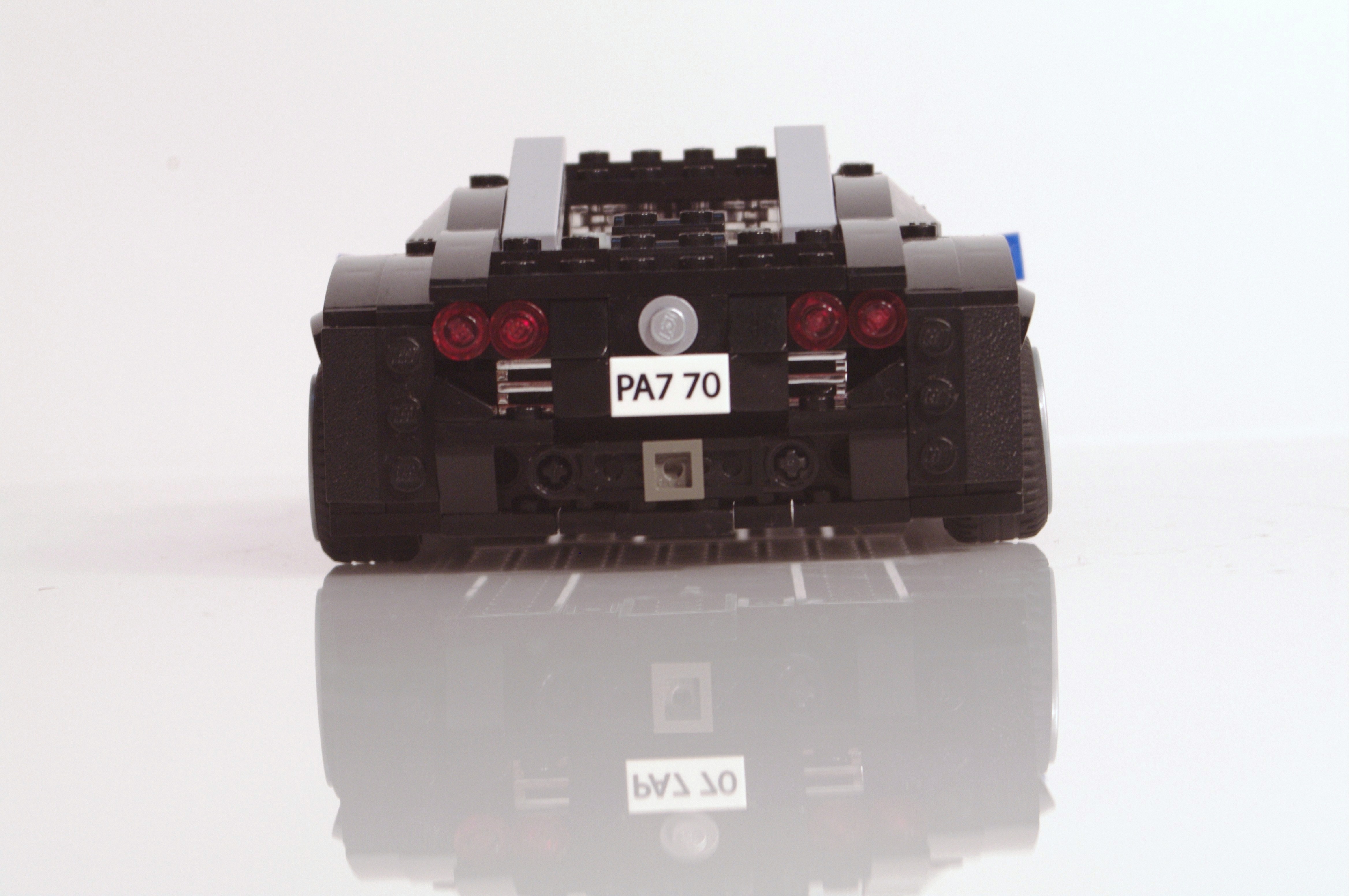 bugatti_veyron_64.jpg