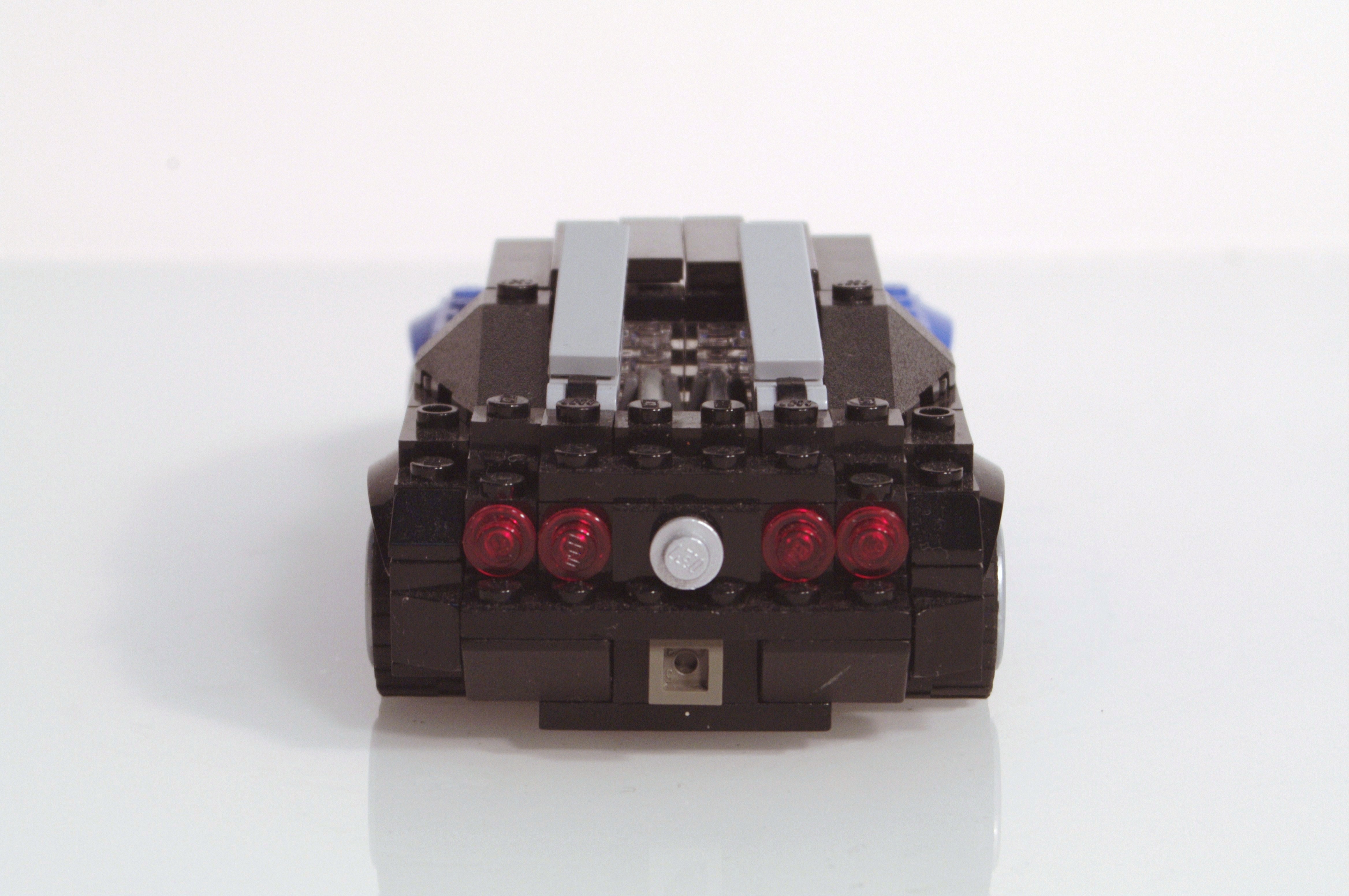 bugatti_veyron_1to28_23.jpg