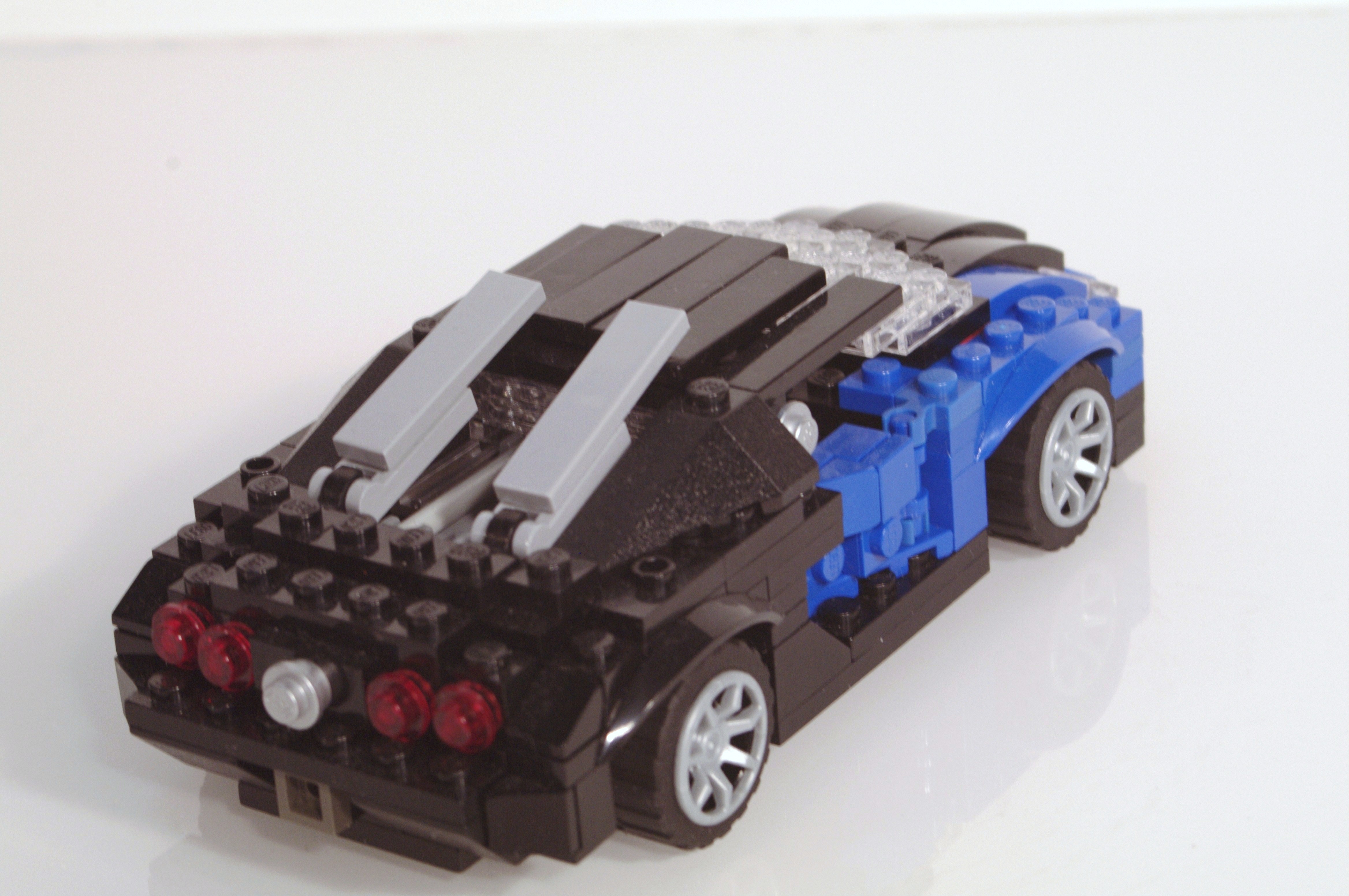 bugatti_veyron_1to28_26.jpg