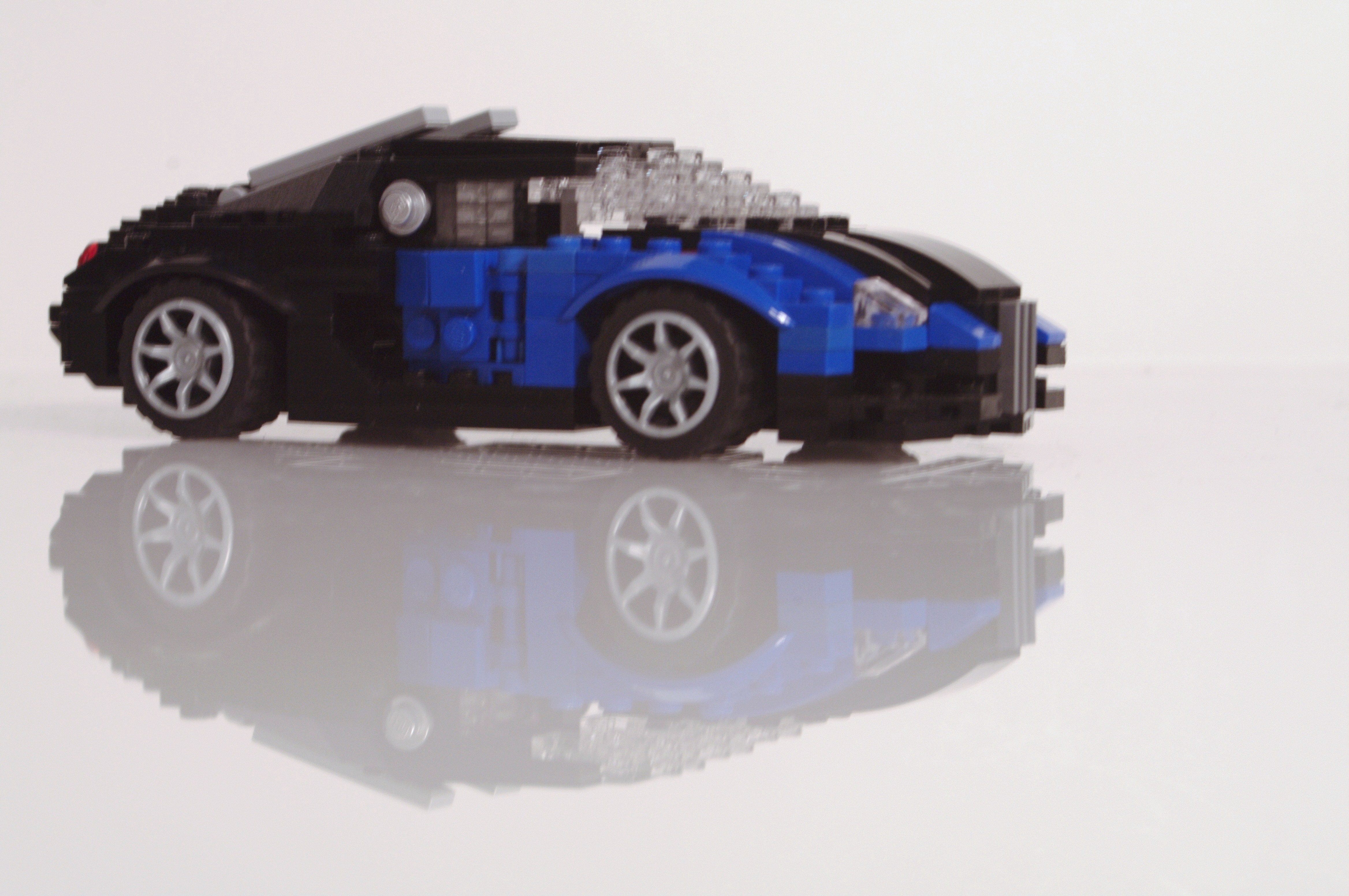 bugatti_veyron_1to28_31.jpg