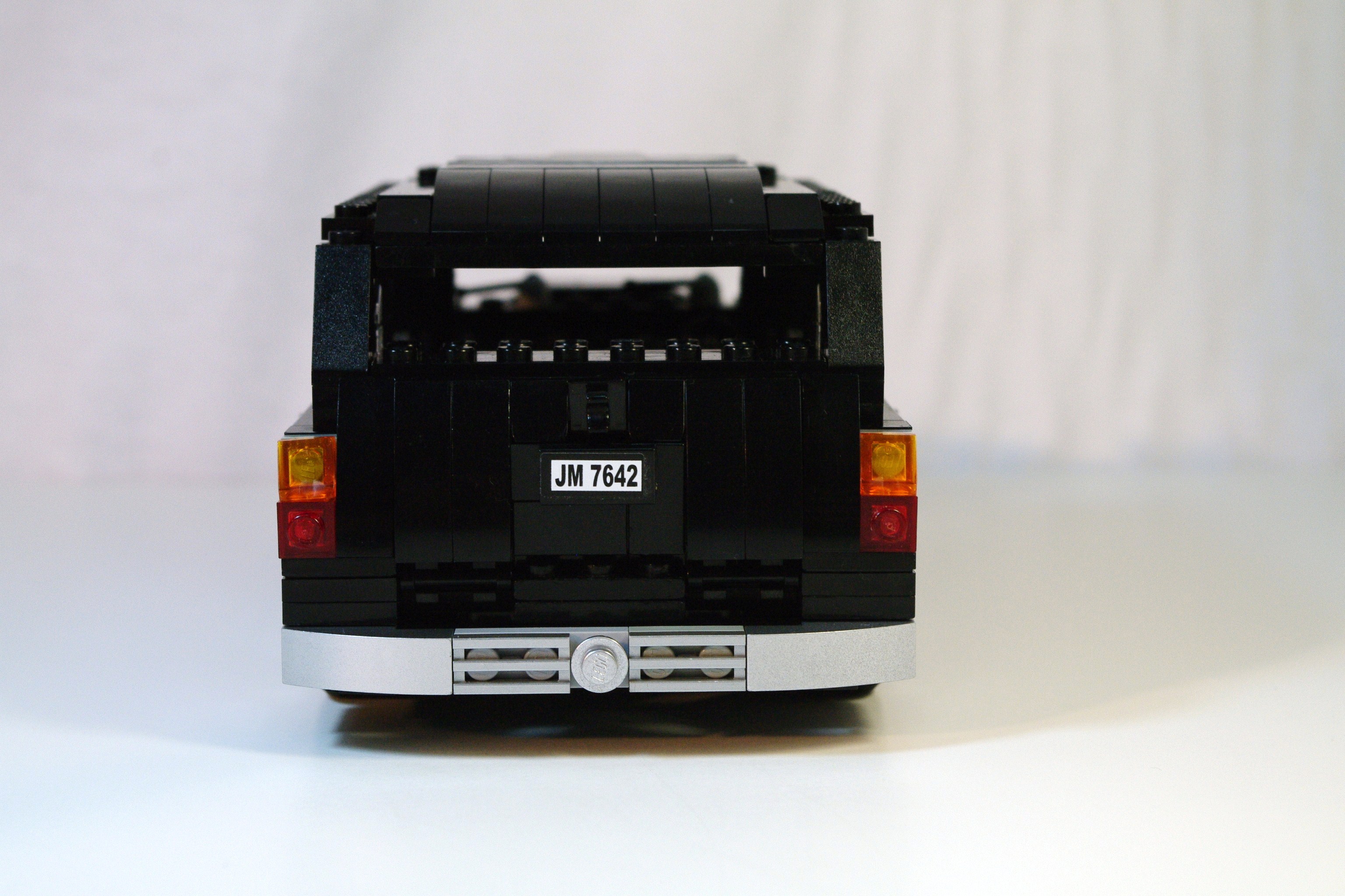 austin_fx4_black_cab_18.jpg
