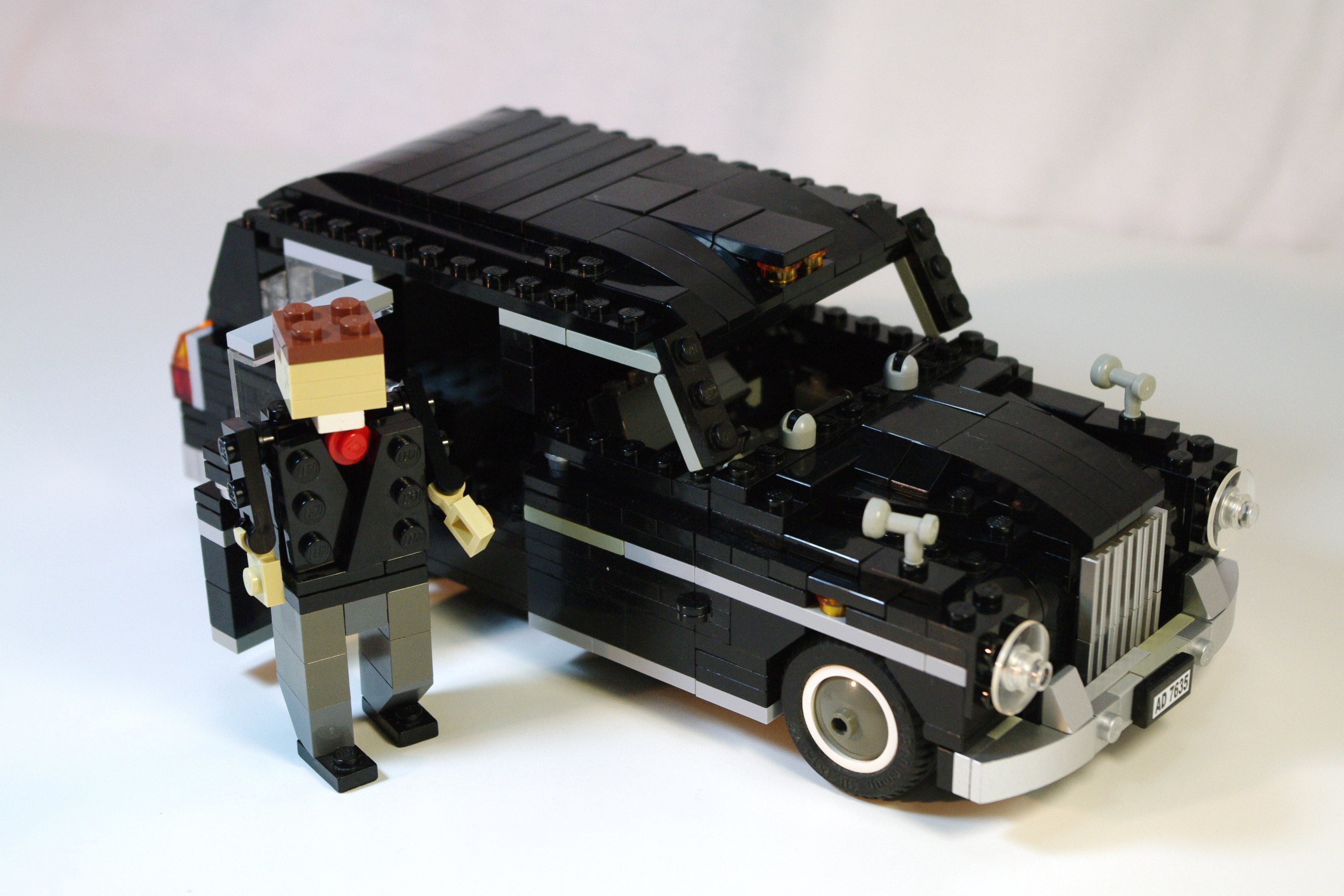 austin_fx4_black_cab_24.jpg