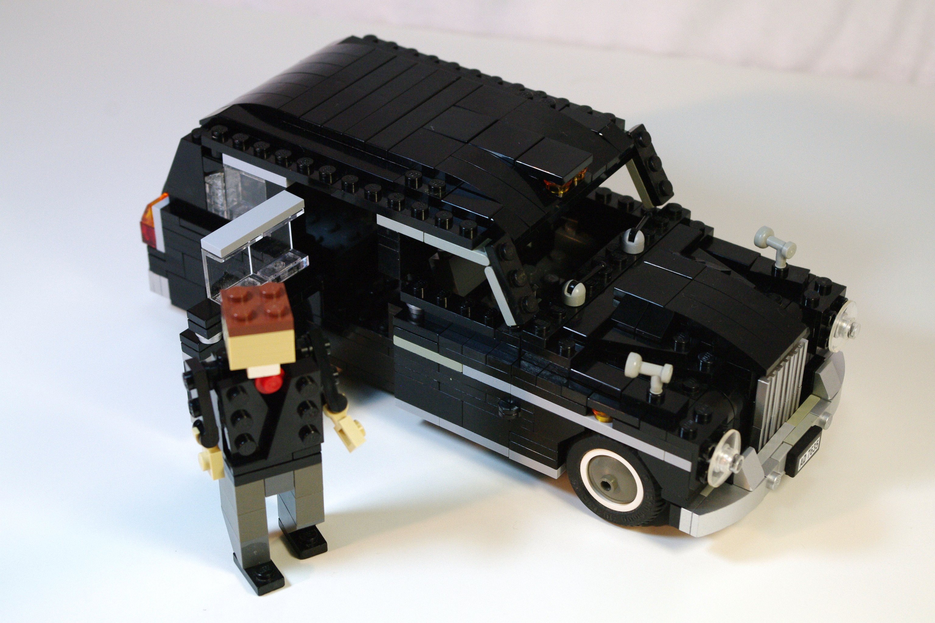 austin_fx4_black_cab_25.jpg