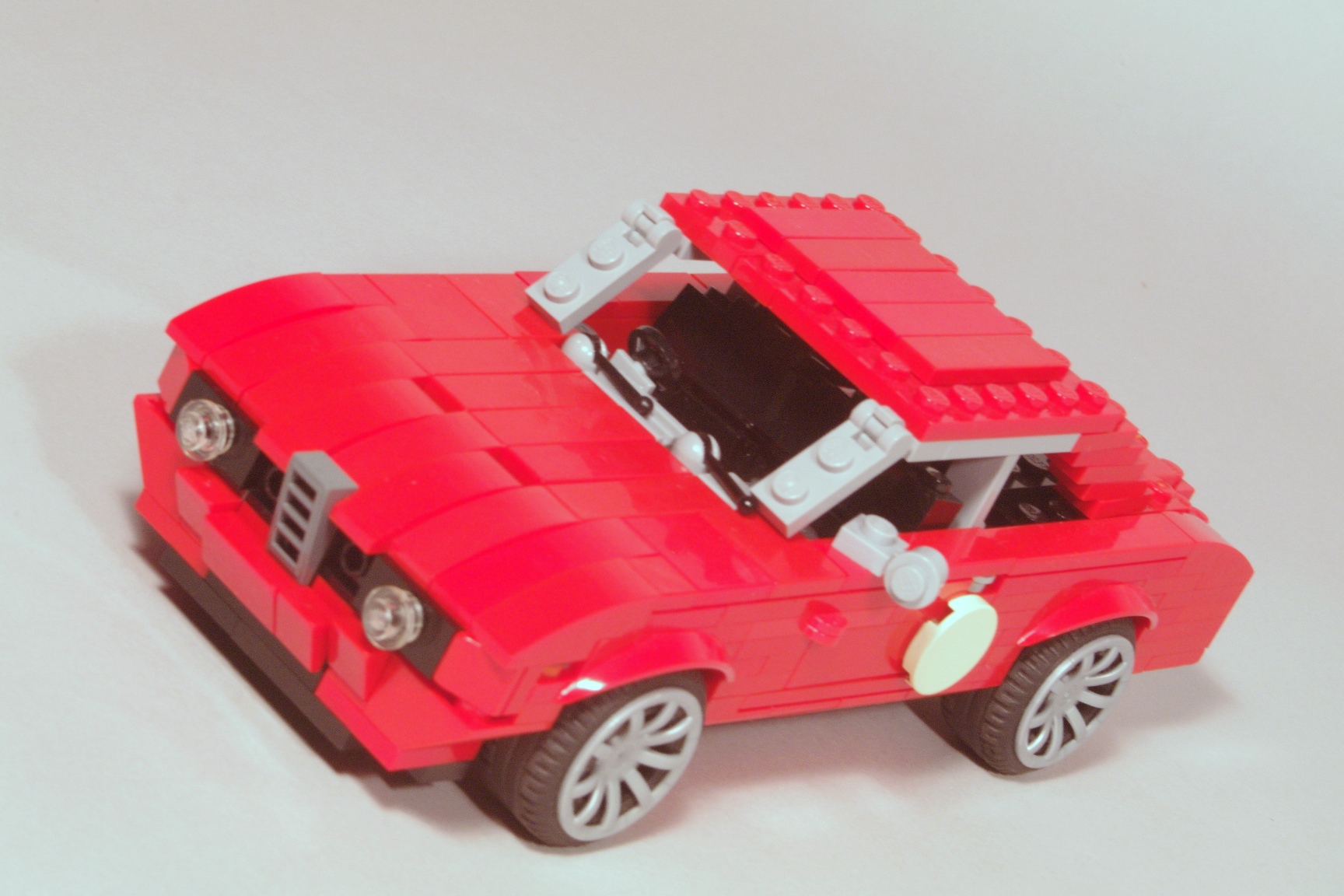 alfa_romeo_105_giulia_sprint_gta_01.jpg