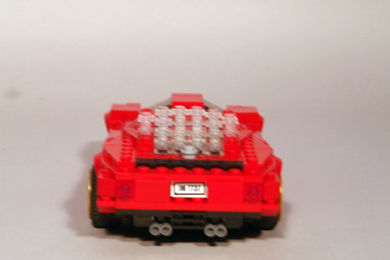 alfa_romeo_33_stradale_11.jpg
