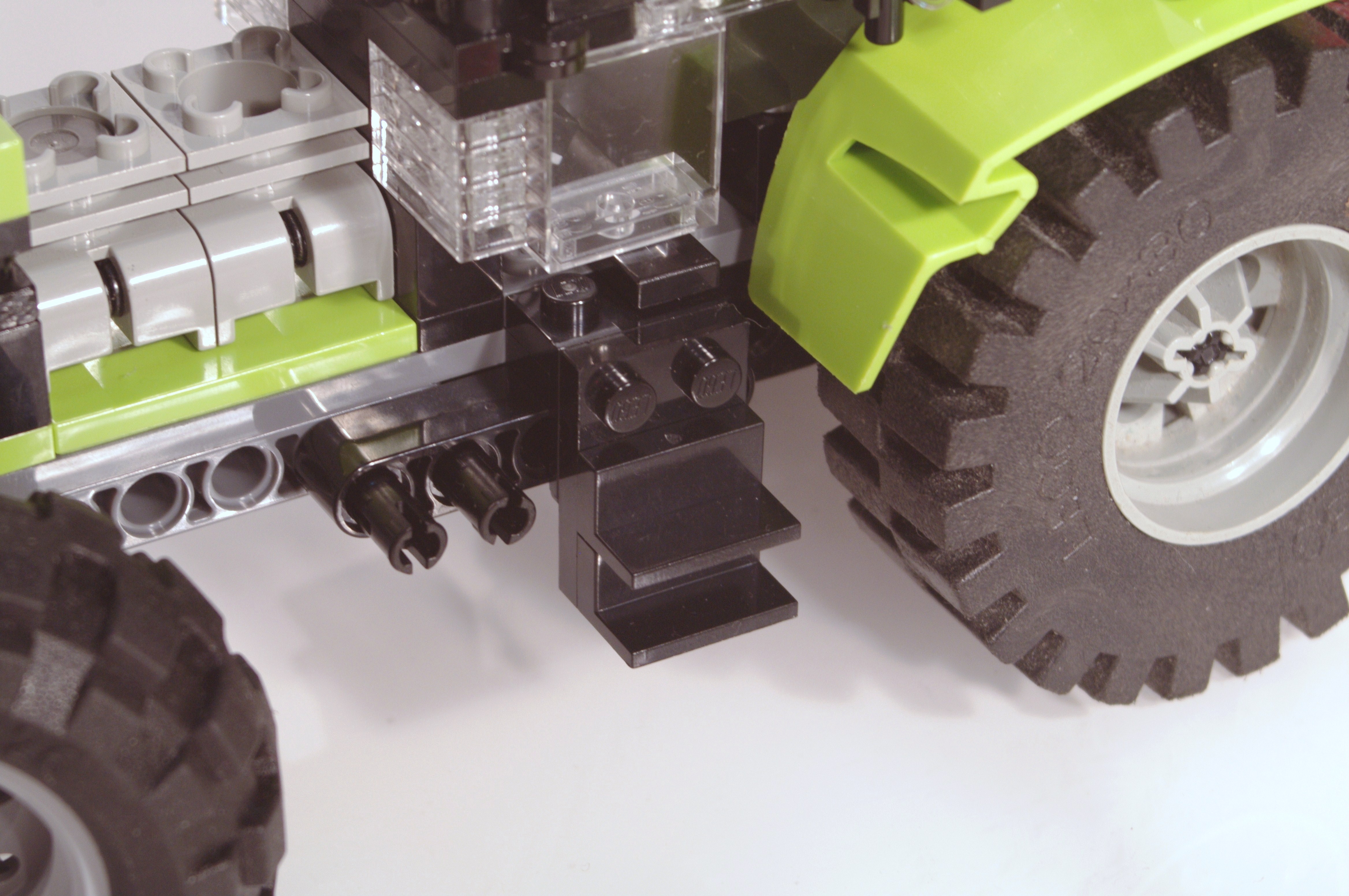 claas_axos_brick_05.jpg