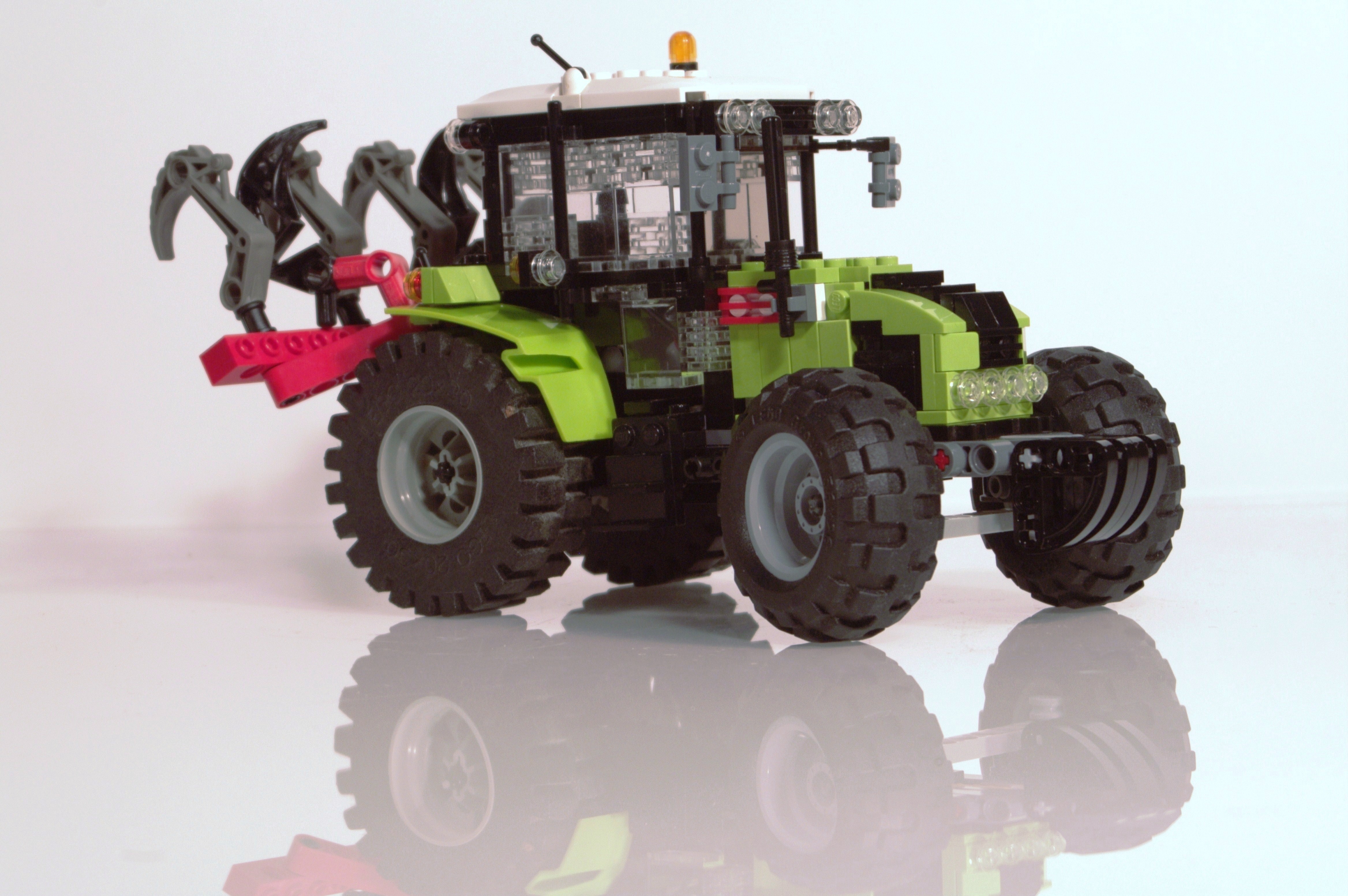 claas_axos_brick_23.jpg
