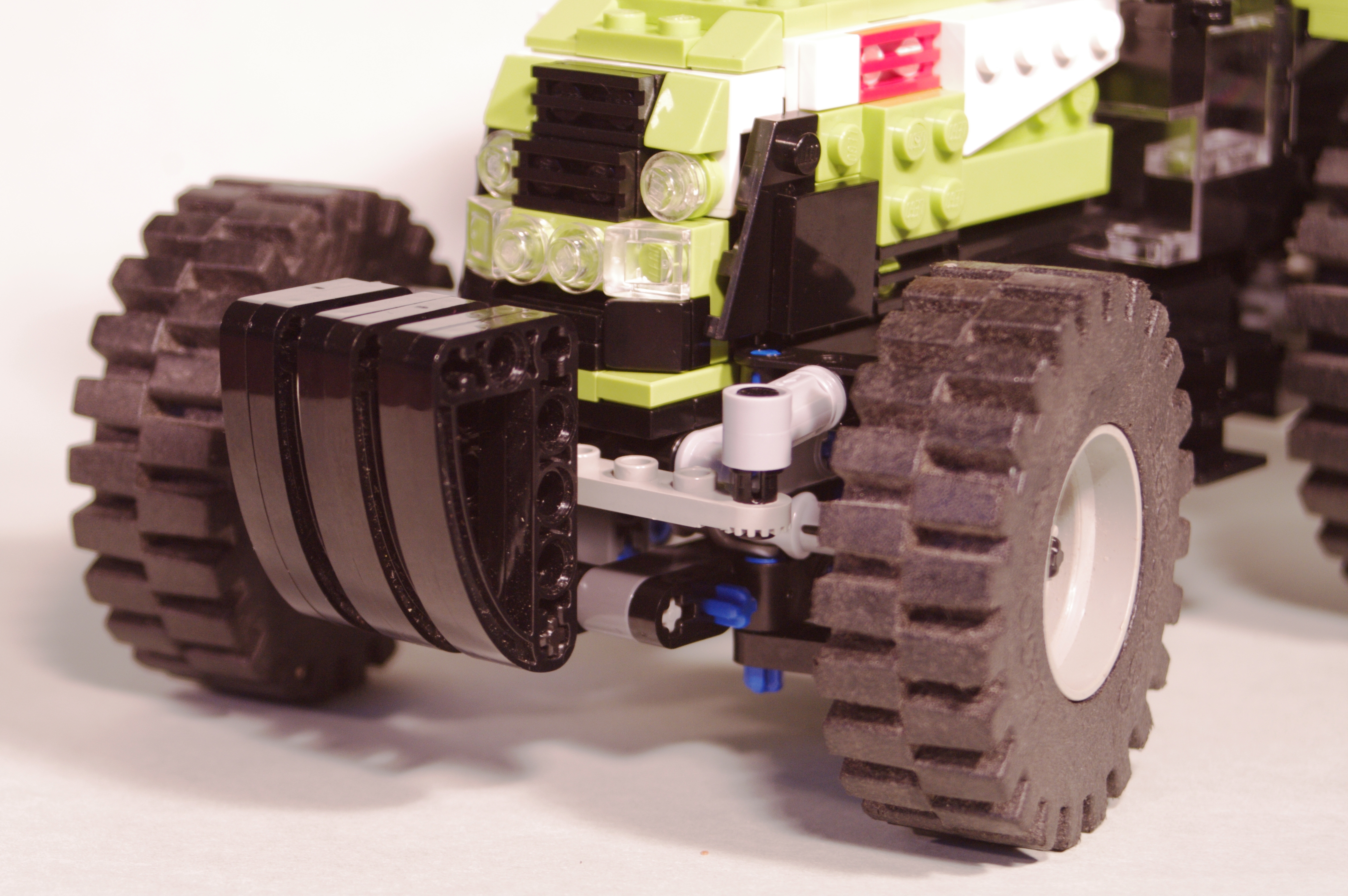 claas_arion_600_brick_05.jpg