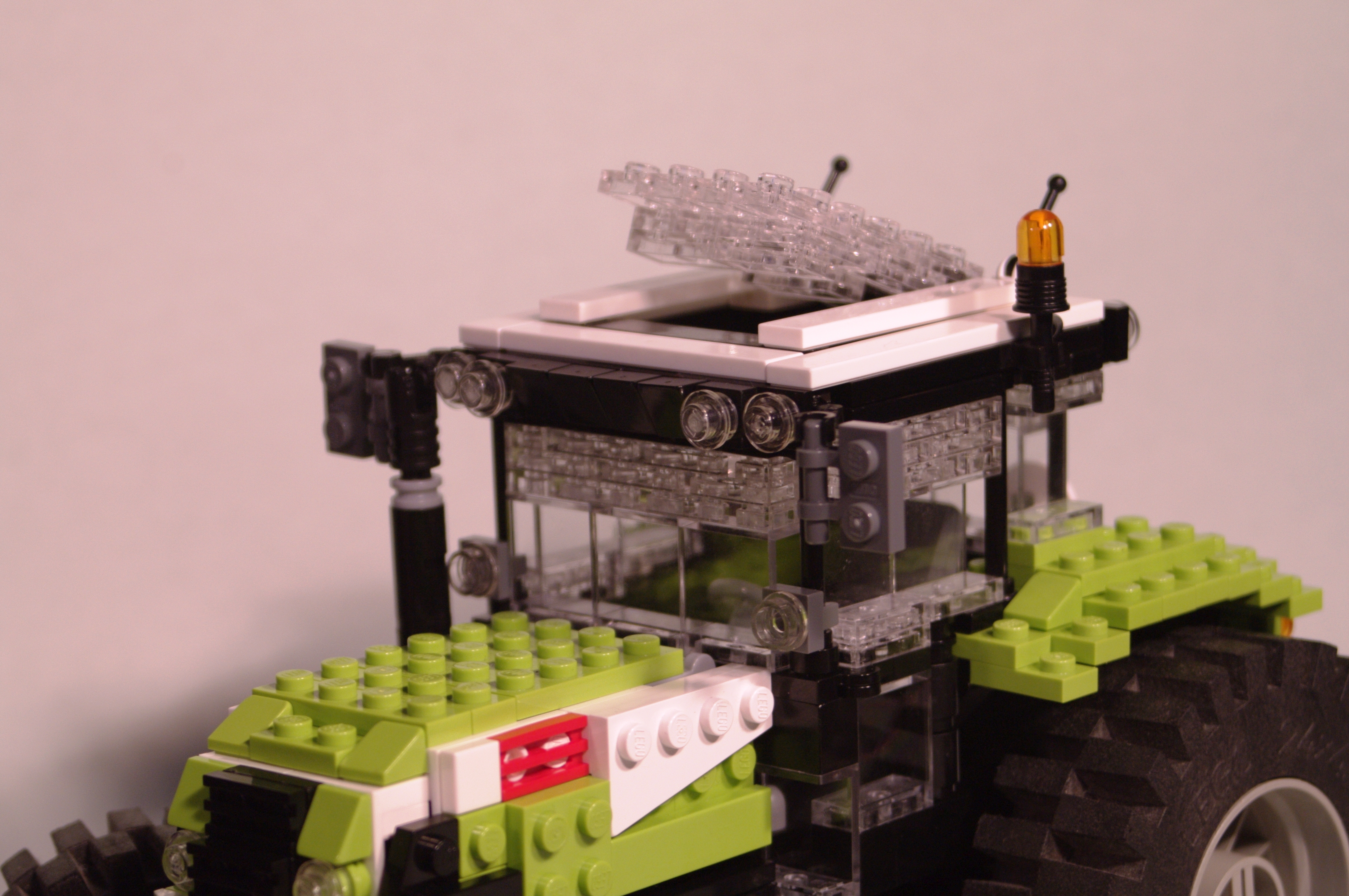 claas_arion_600_brick_14.jpg