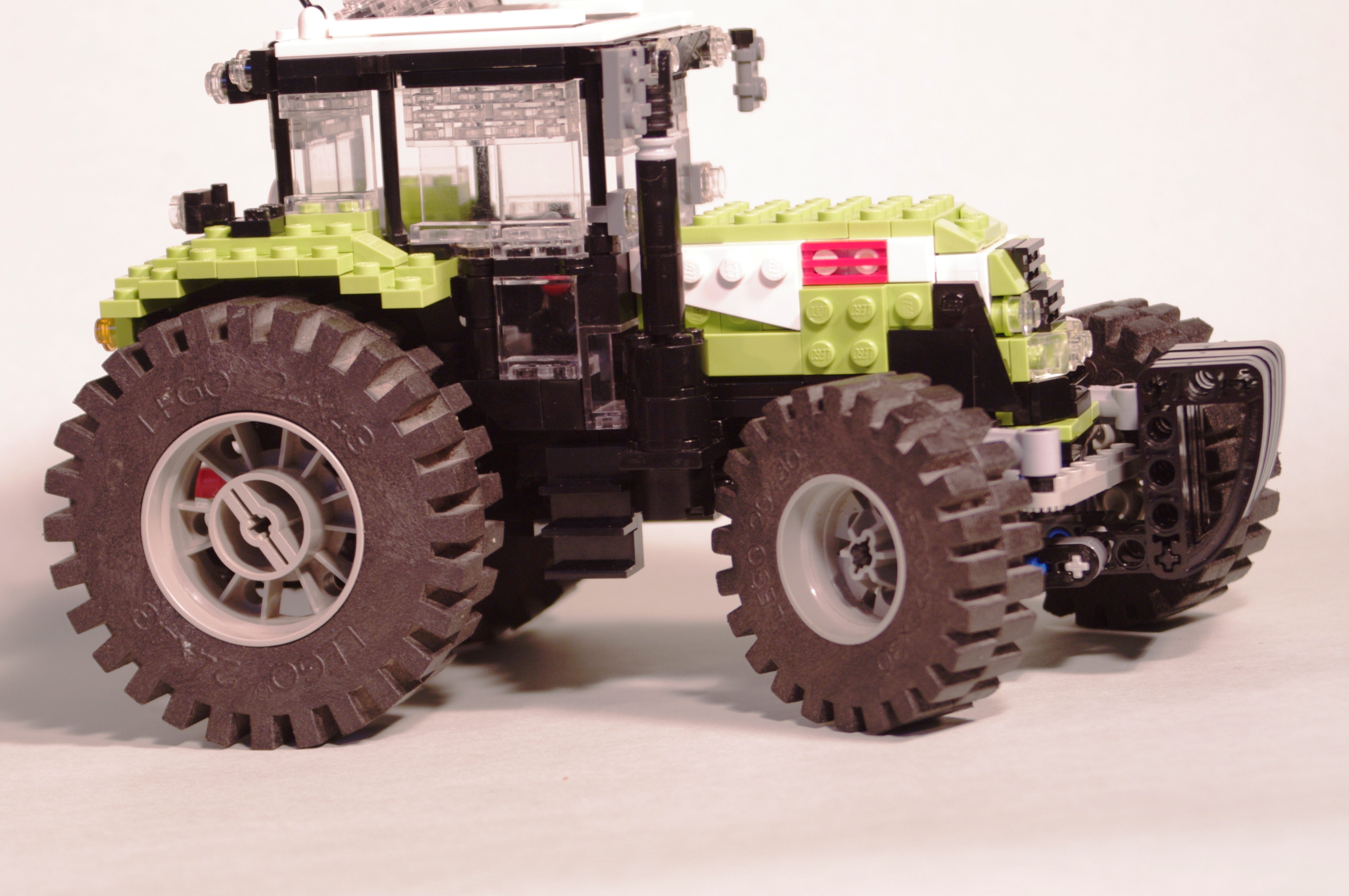 claas_arion_600_brick_16.jpg