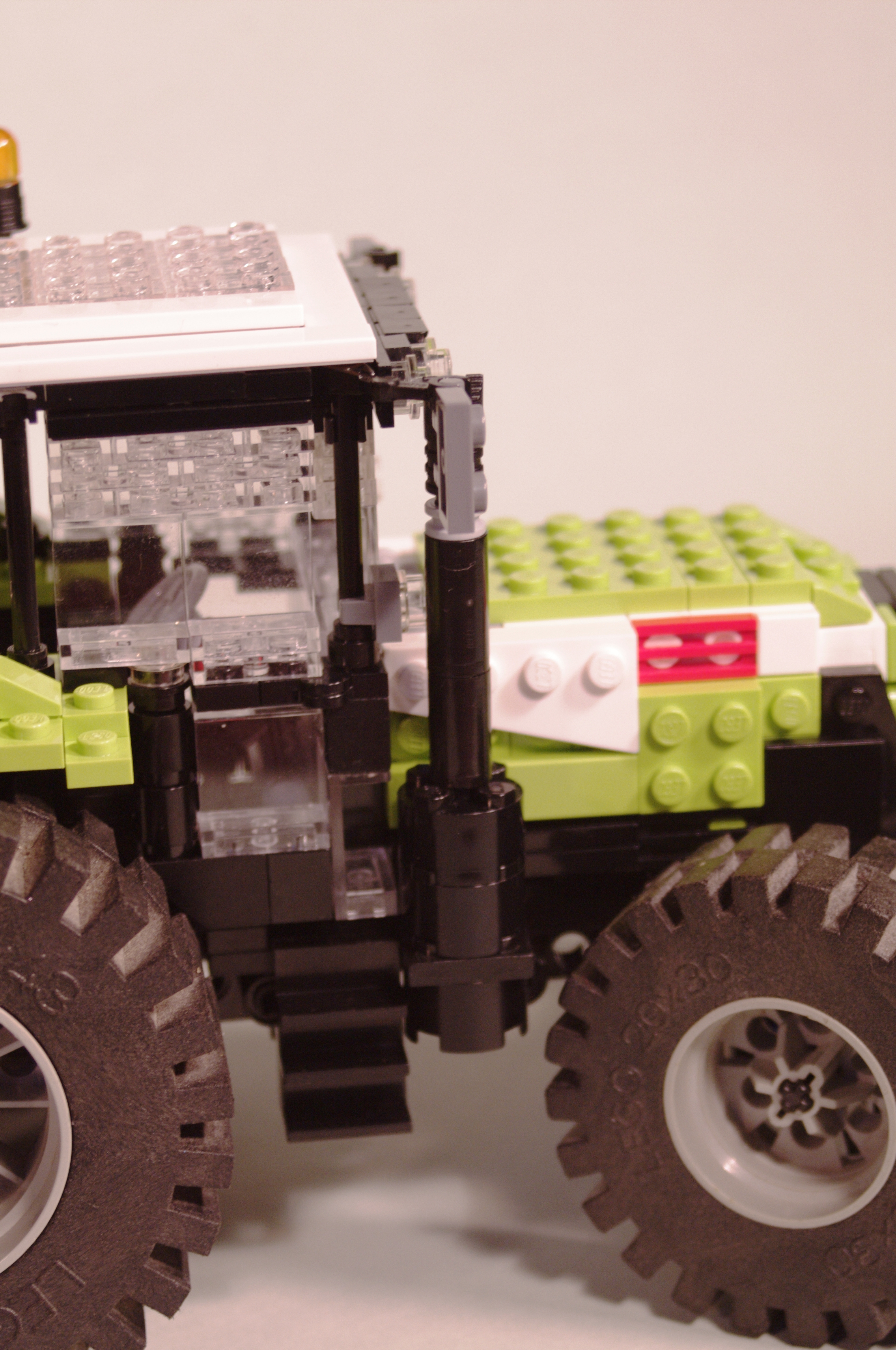 claas_arion_600_brick_20.jpg