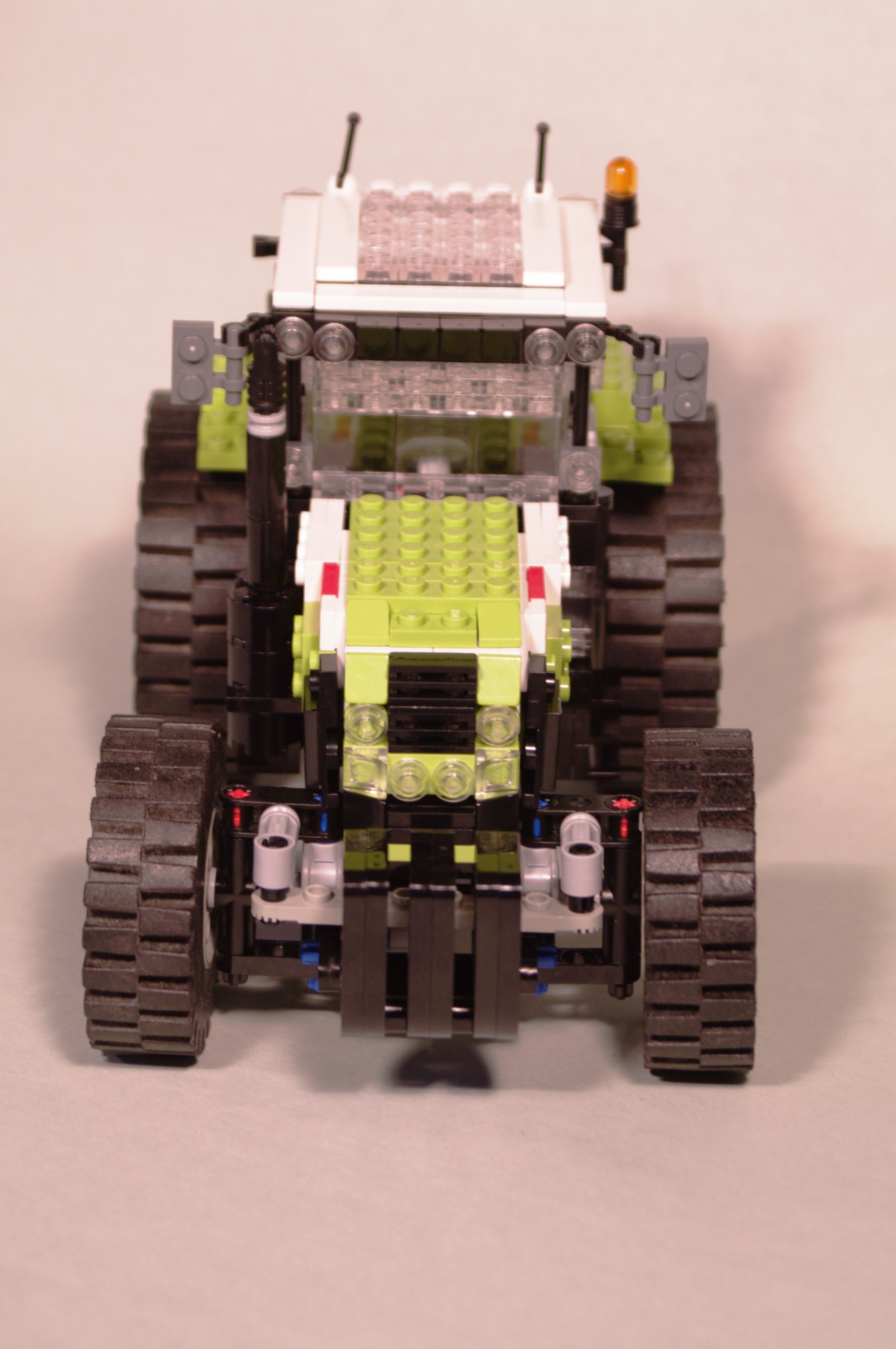claas_arion_600_brick_24.jpg
