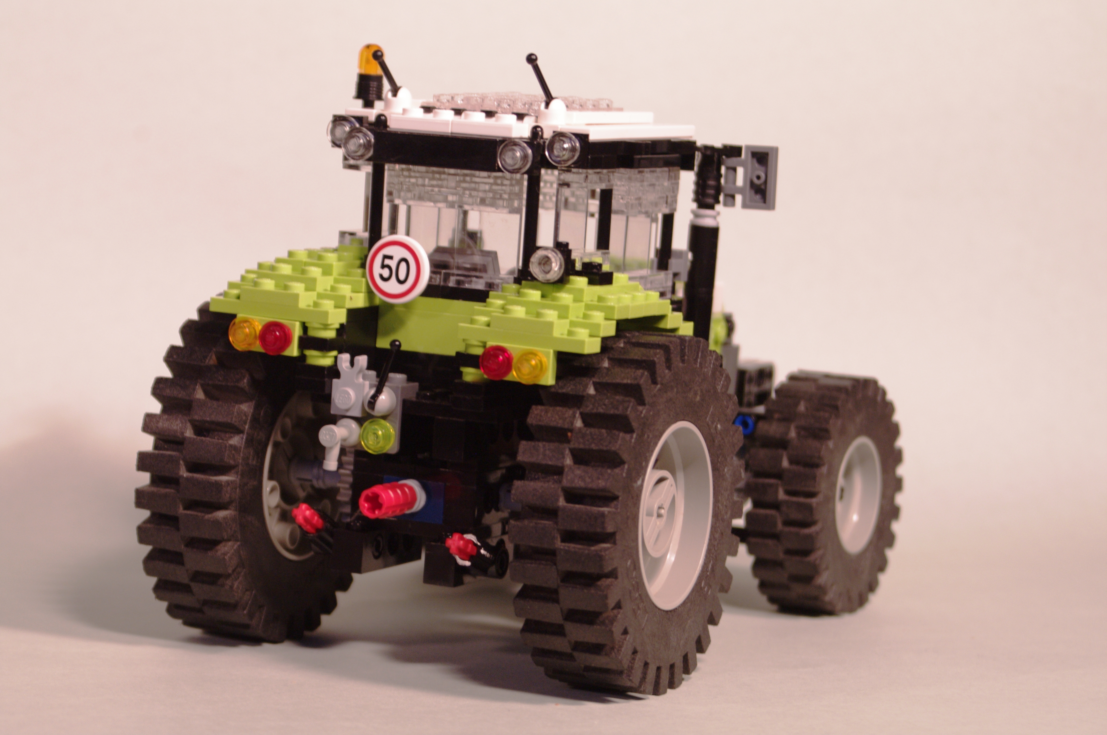 claas_arion_600_brick_25.jpg