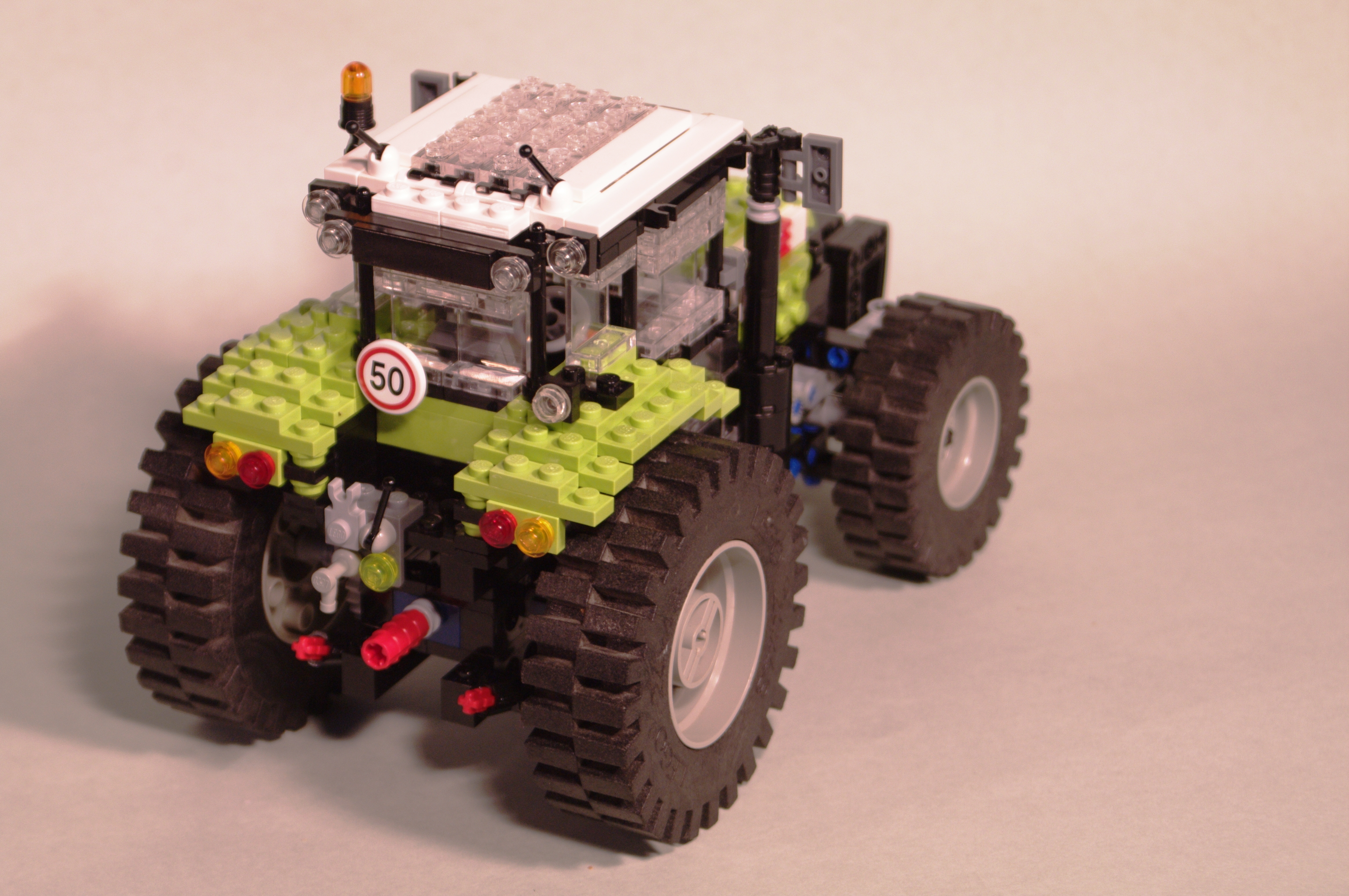 claas_arion_600_brick_26.jpg