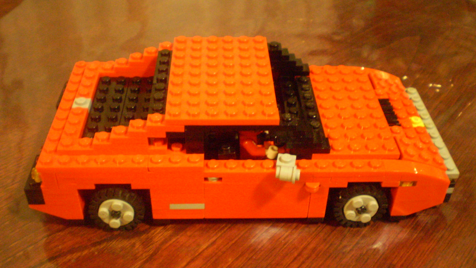 ferrari308gt4_08.jpg