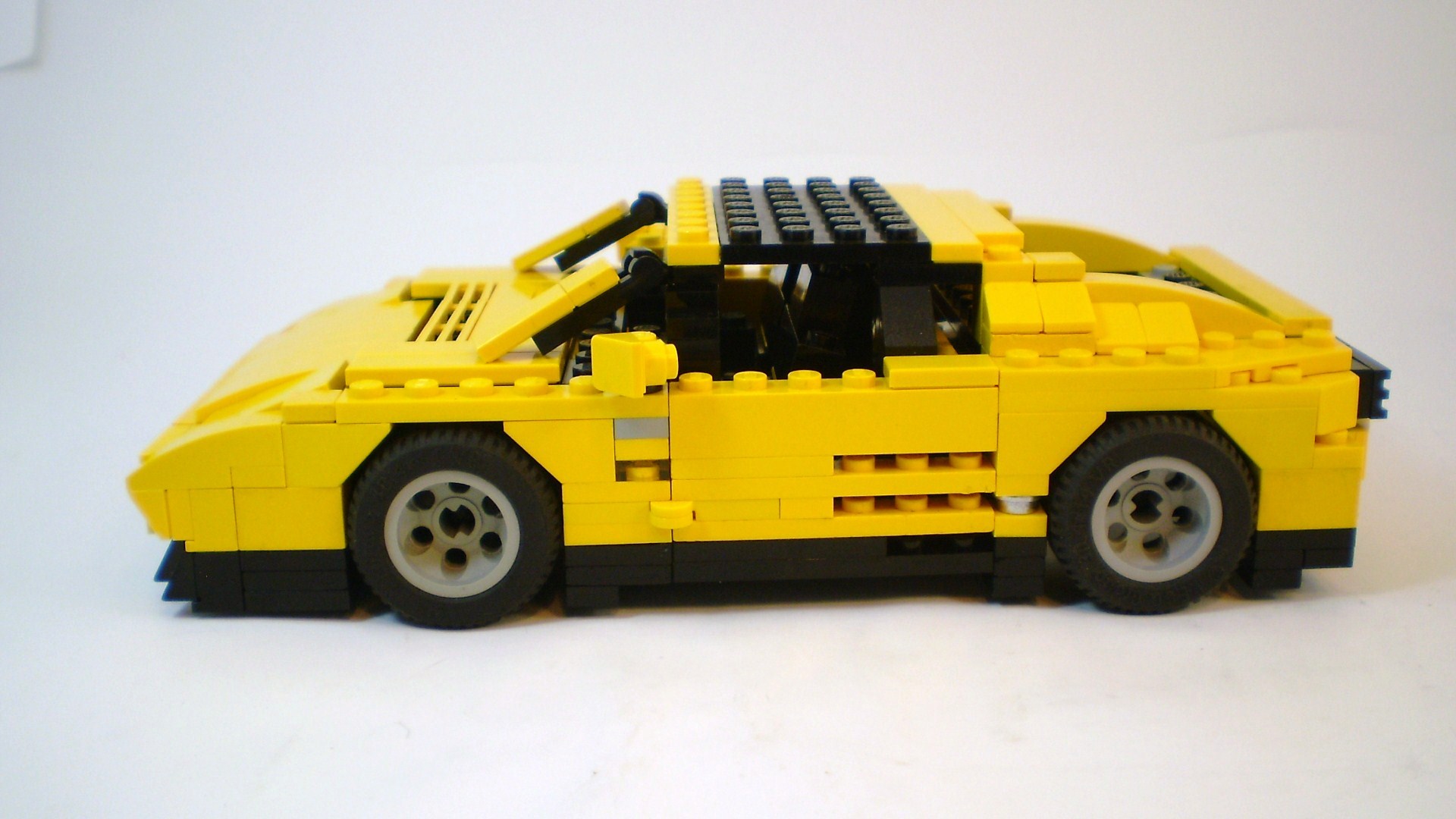 ferrari_349_ts_21.jpg