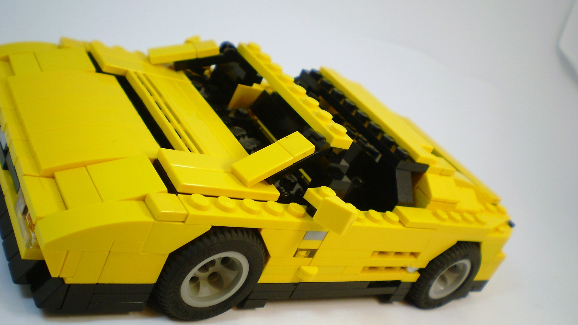 ferrari_349_ts_25.jpg