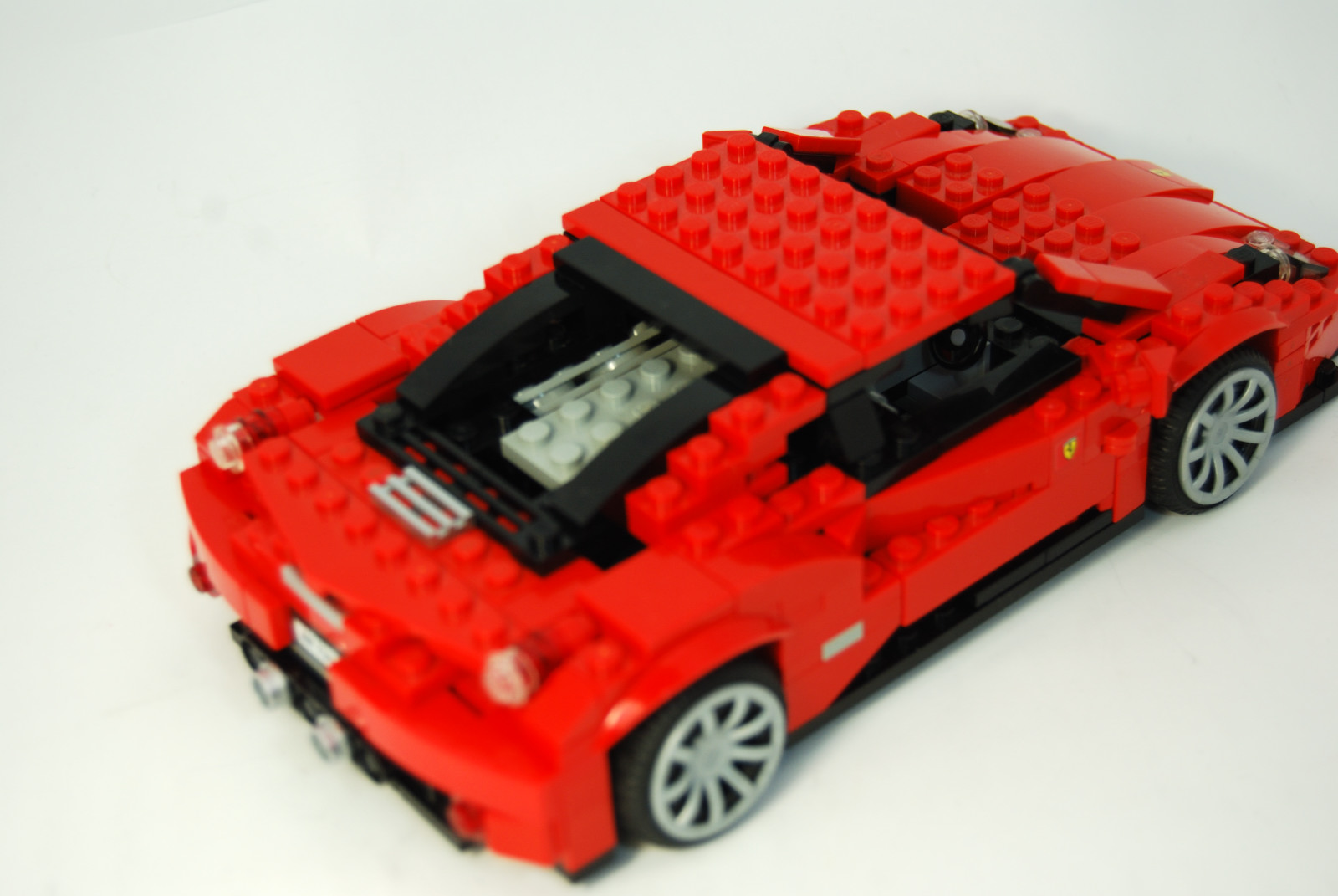 ferrari_458_italia_10.jpg