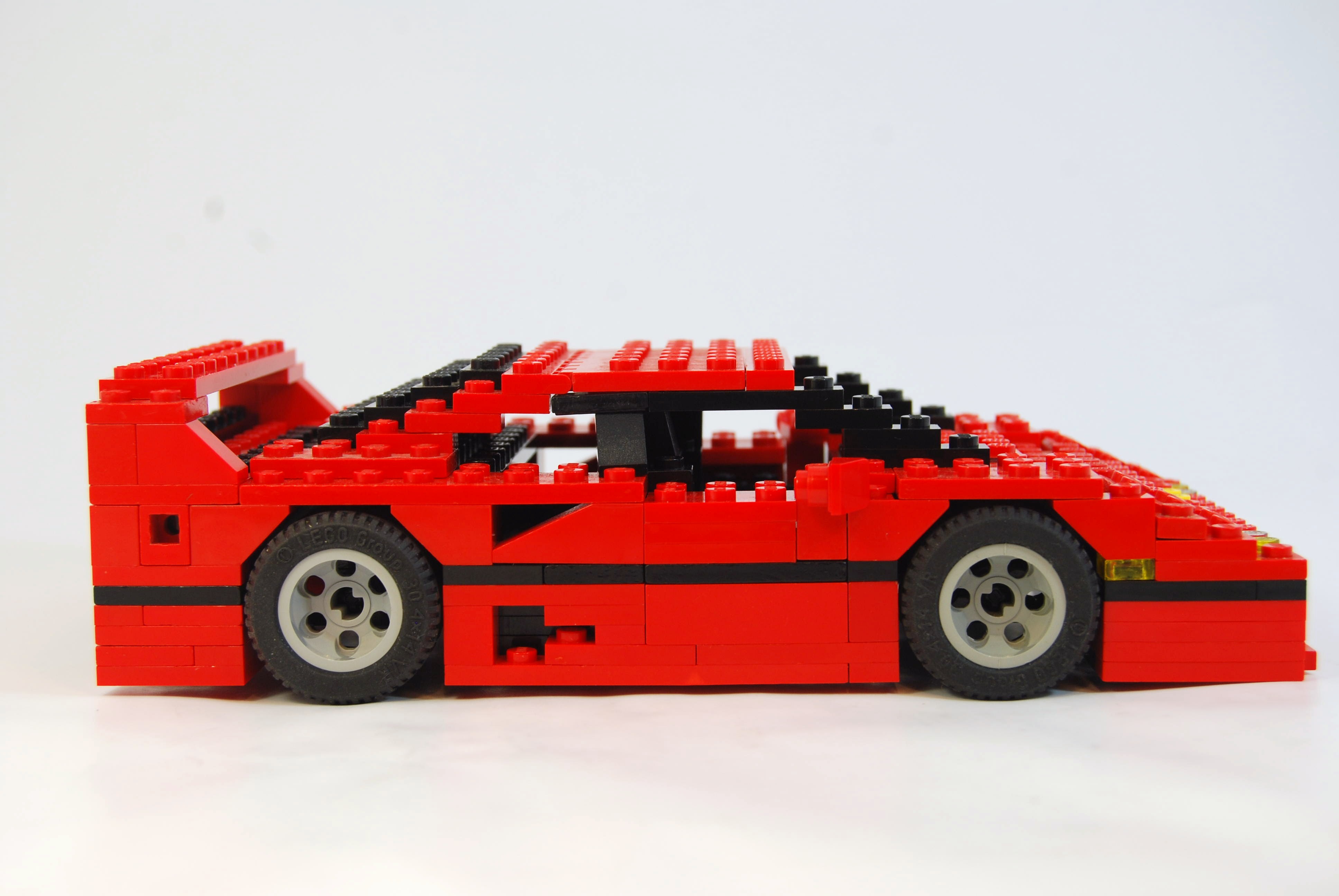 ferrari_f40_05.jpg