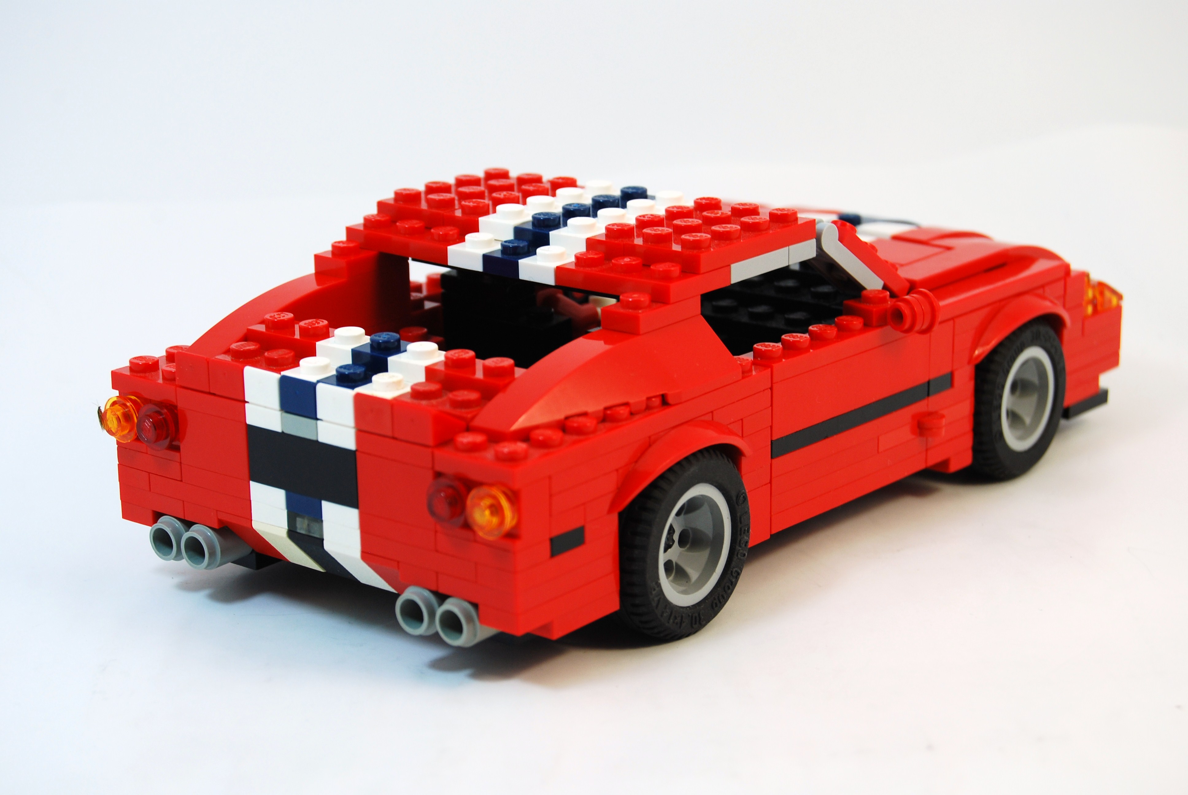 ferrari_365_gtb-c_daytona_competizione_11.jpg