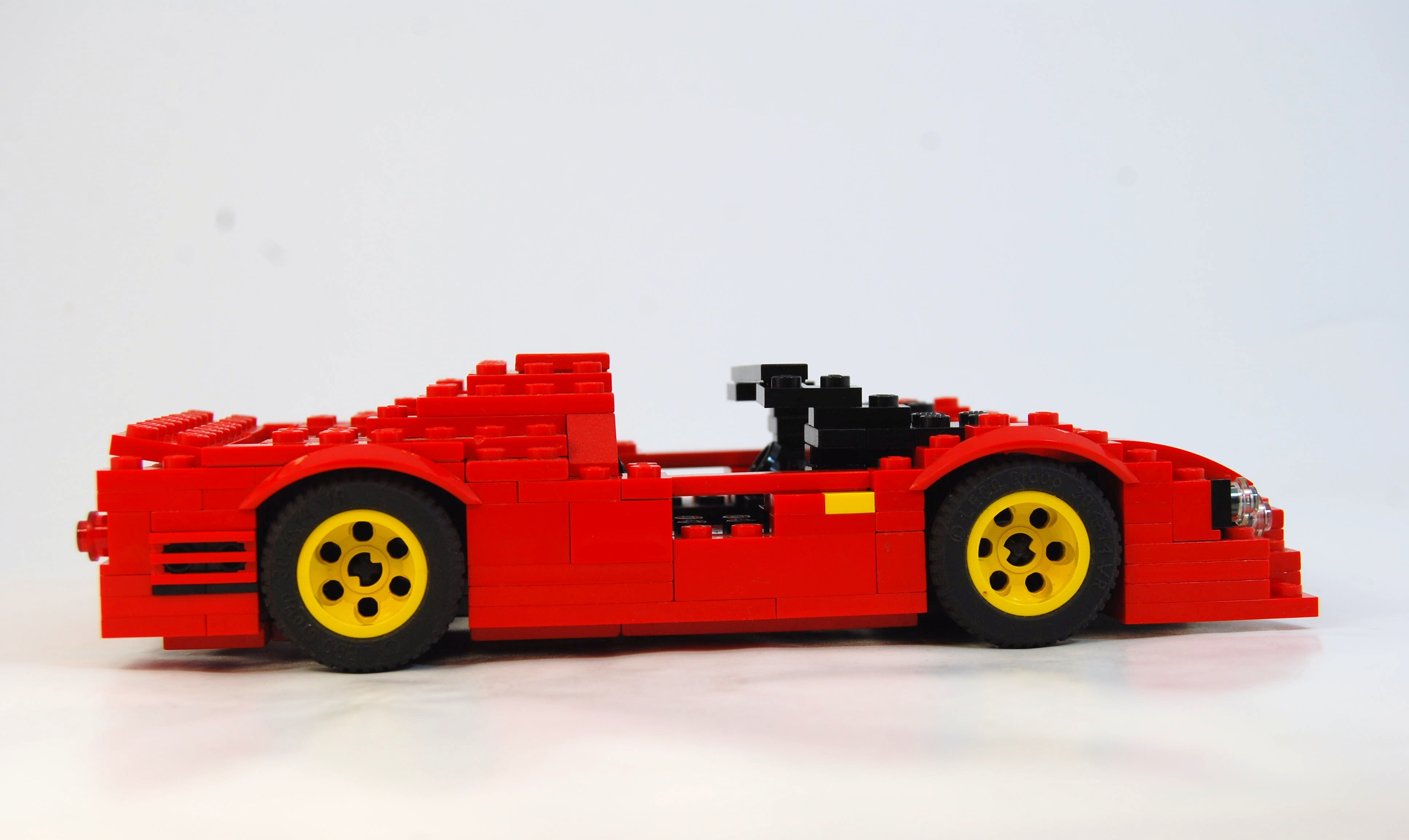 ferrari_330p4_30.jpg