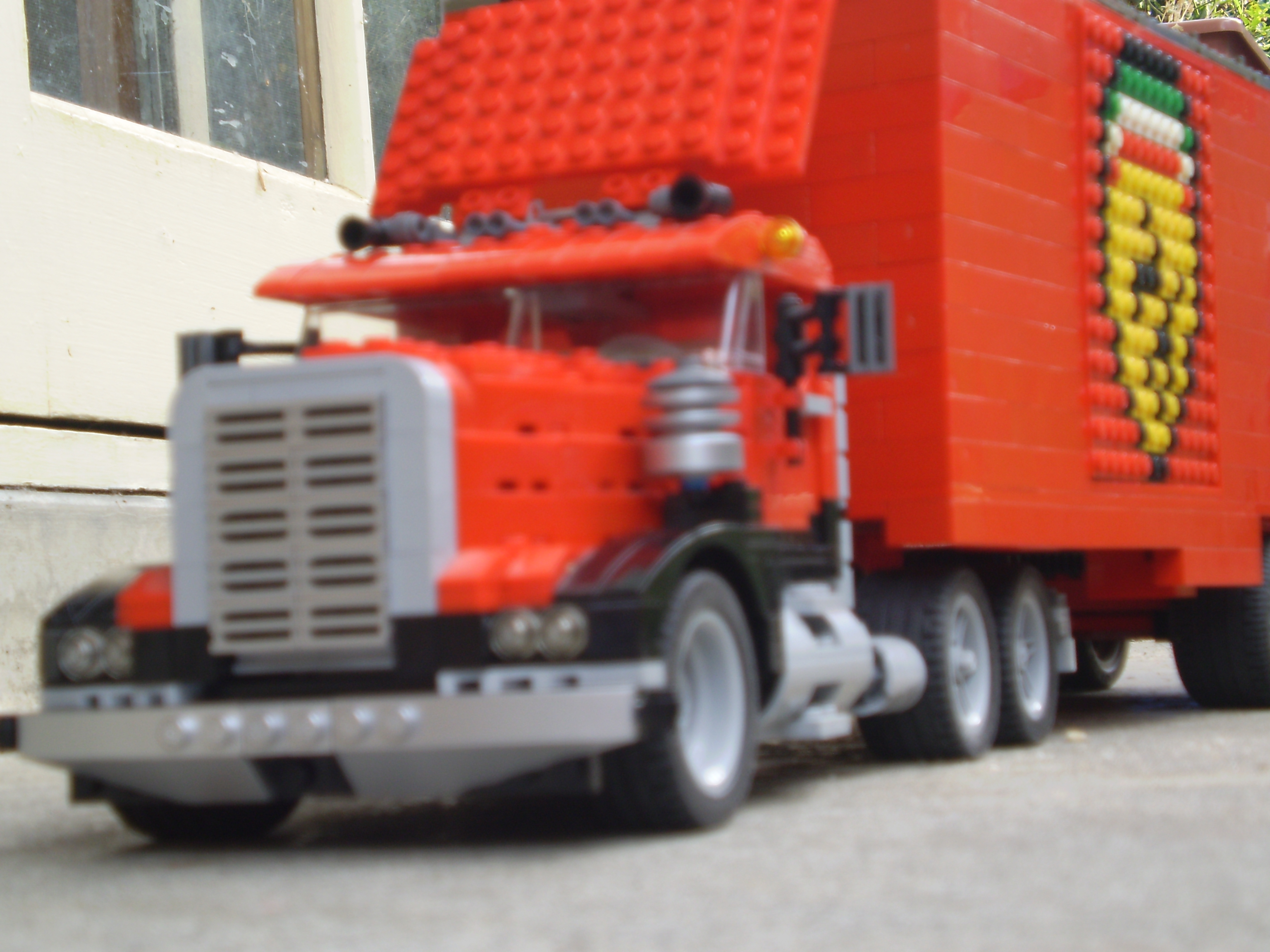 ferrari_truck_transporter_07.jpg