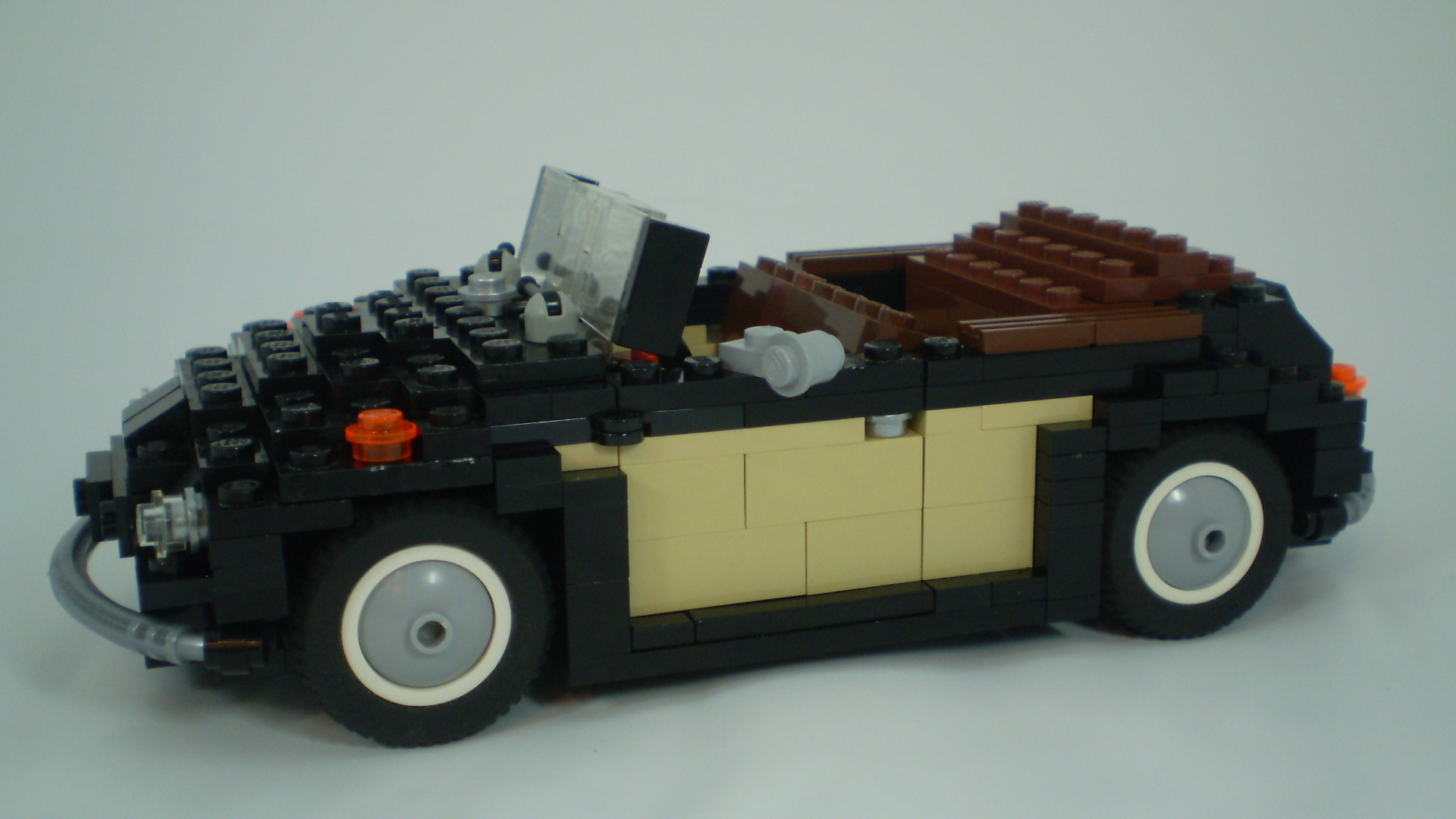 vw_beetle_hebmueller_cabriolet_04.jpg