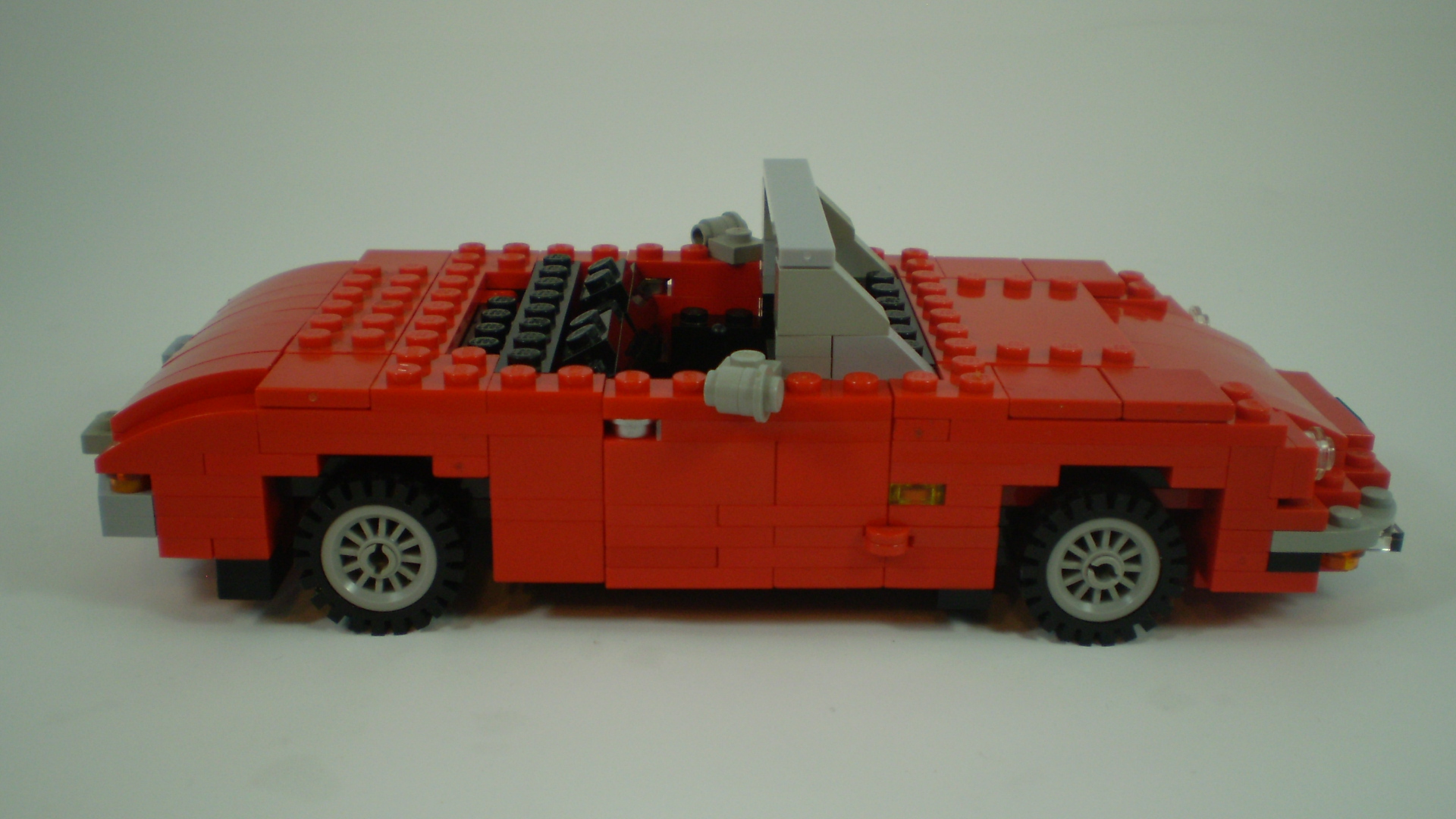 alfaromeo_duetto_spider_13.jpg