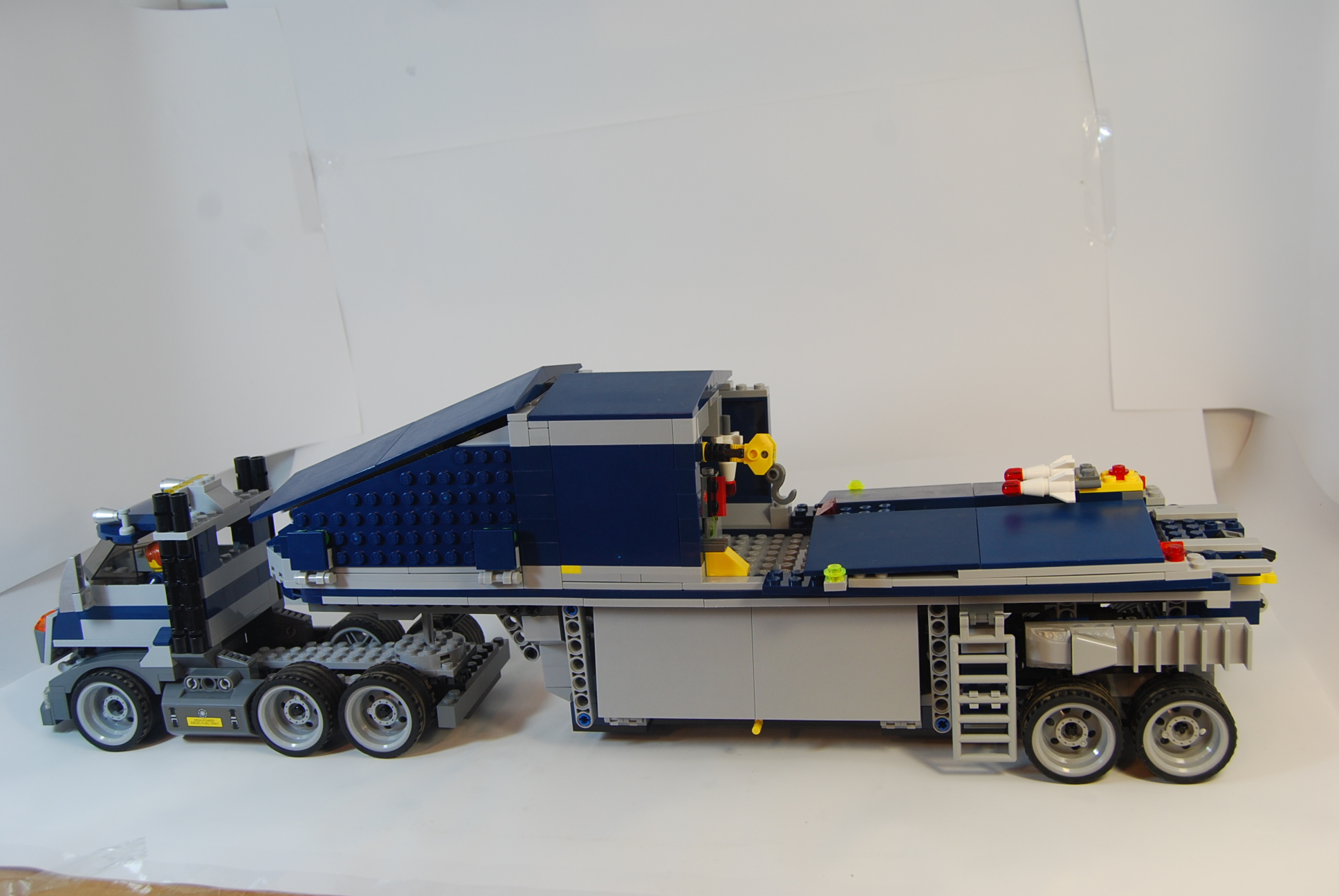 agent_truck_01.jpg