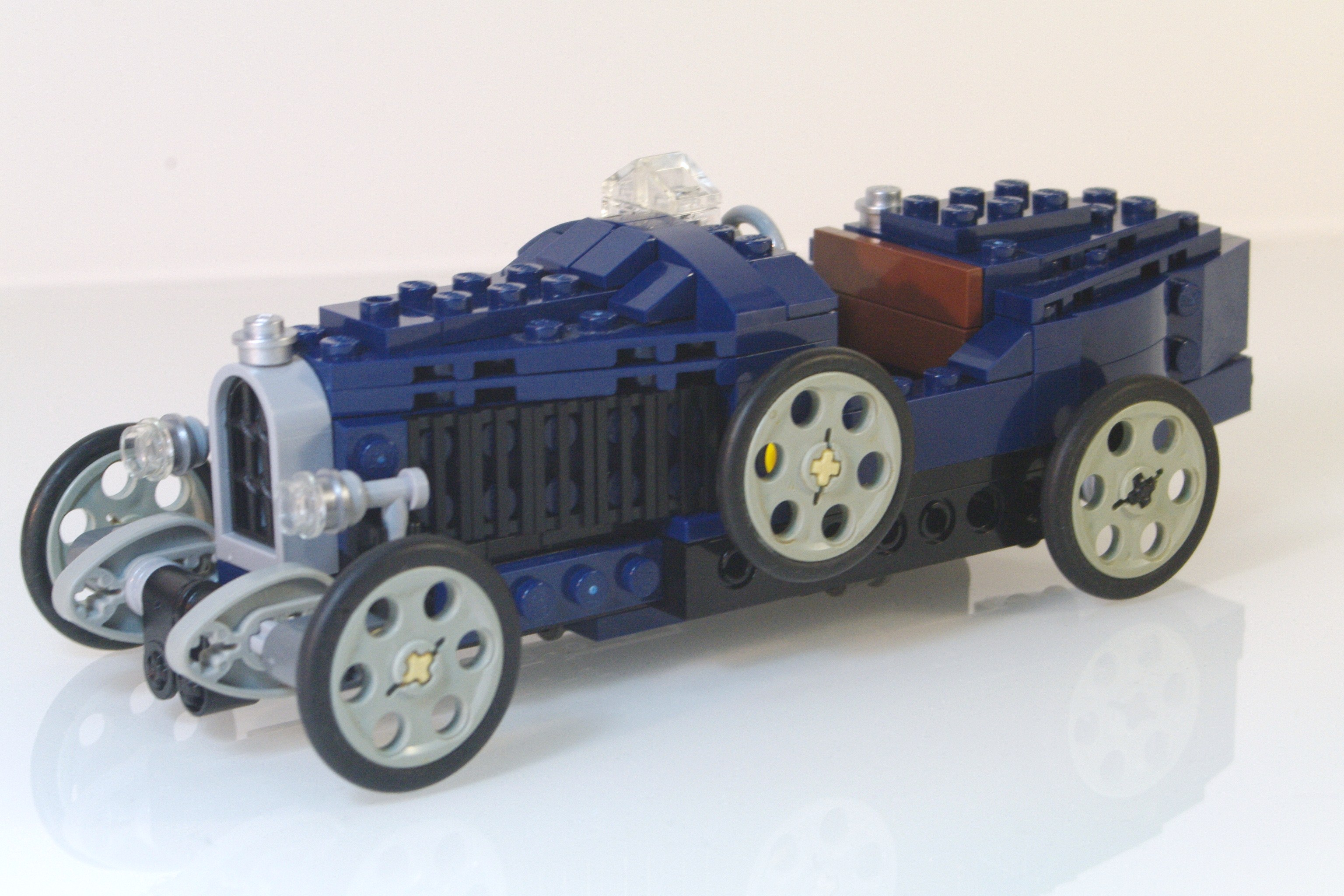bugatti_type_35b_racer_01.jpg