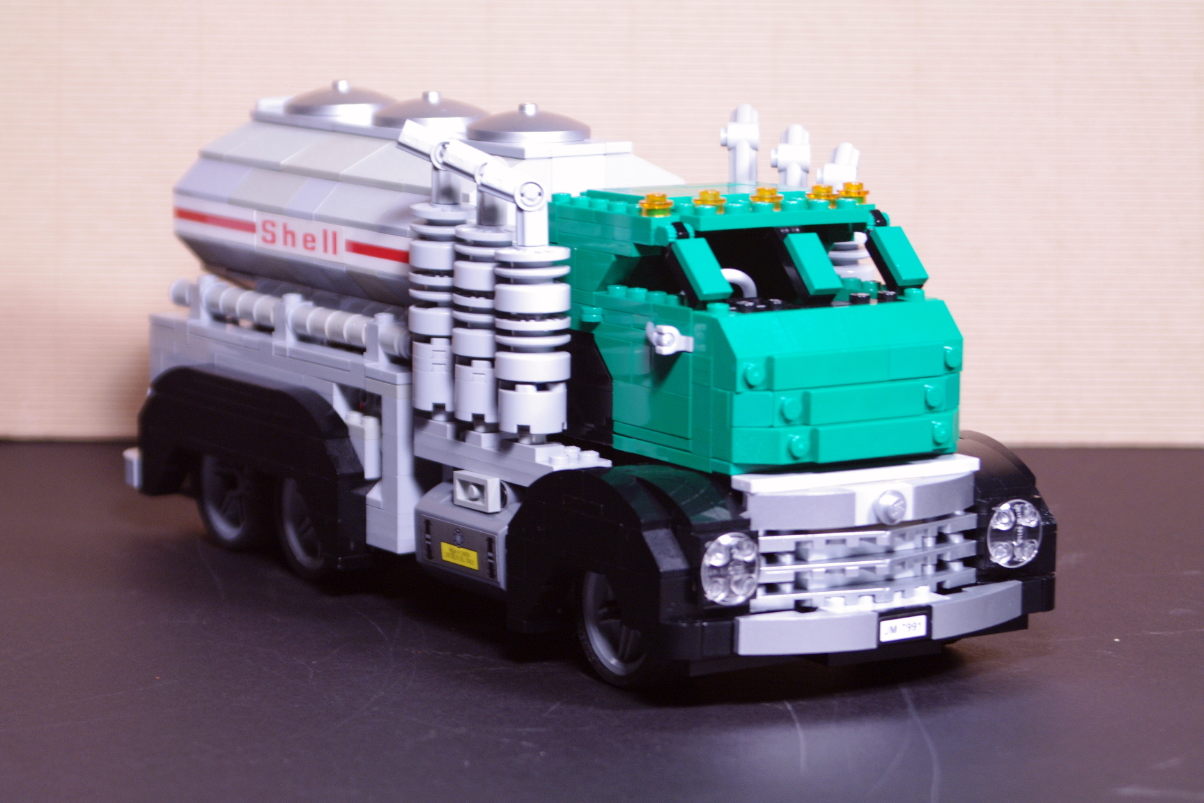 hotwheels_fast_gassin_01.jpg