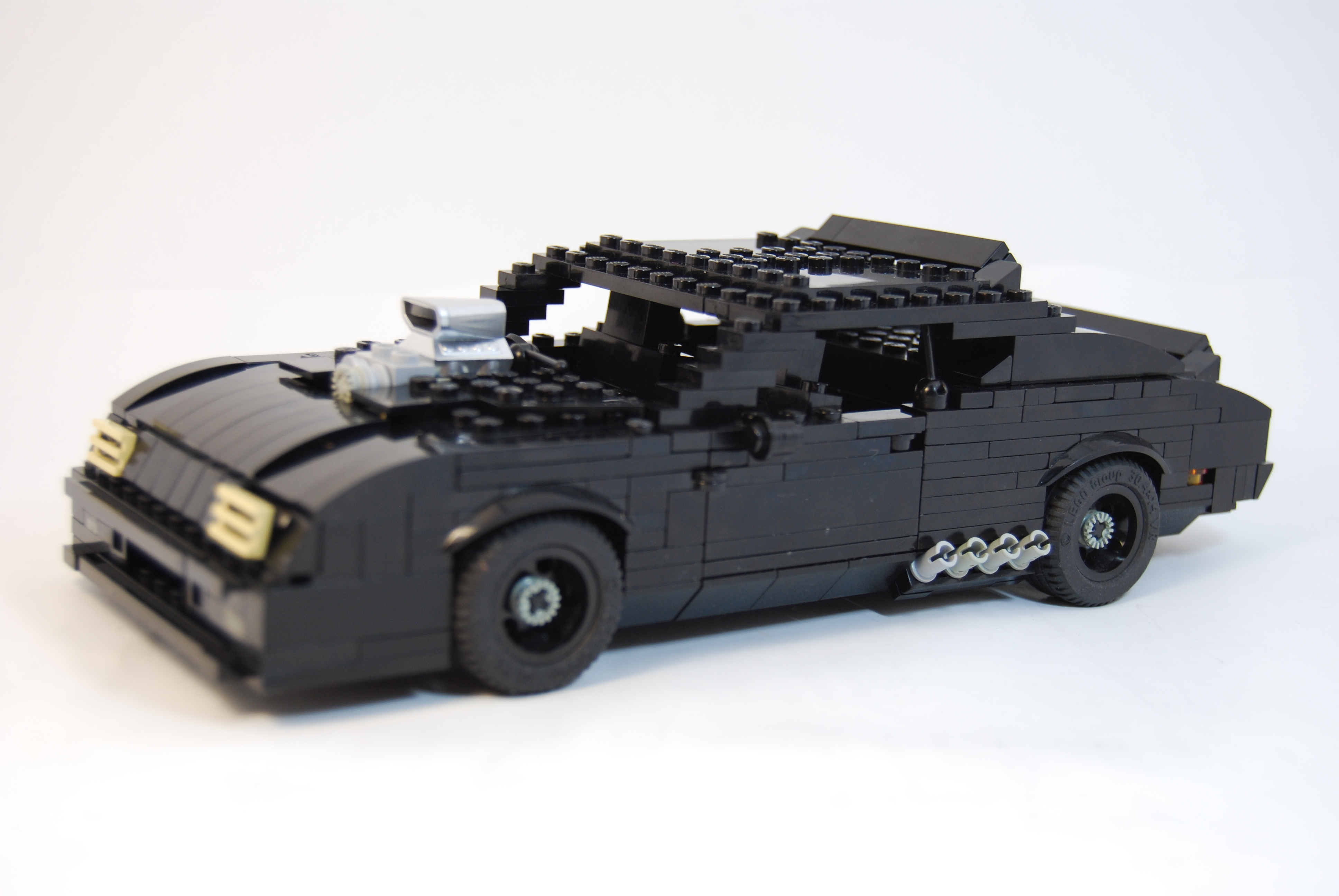 mad_max_interceptor_11.jpg
