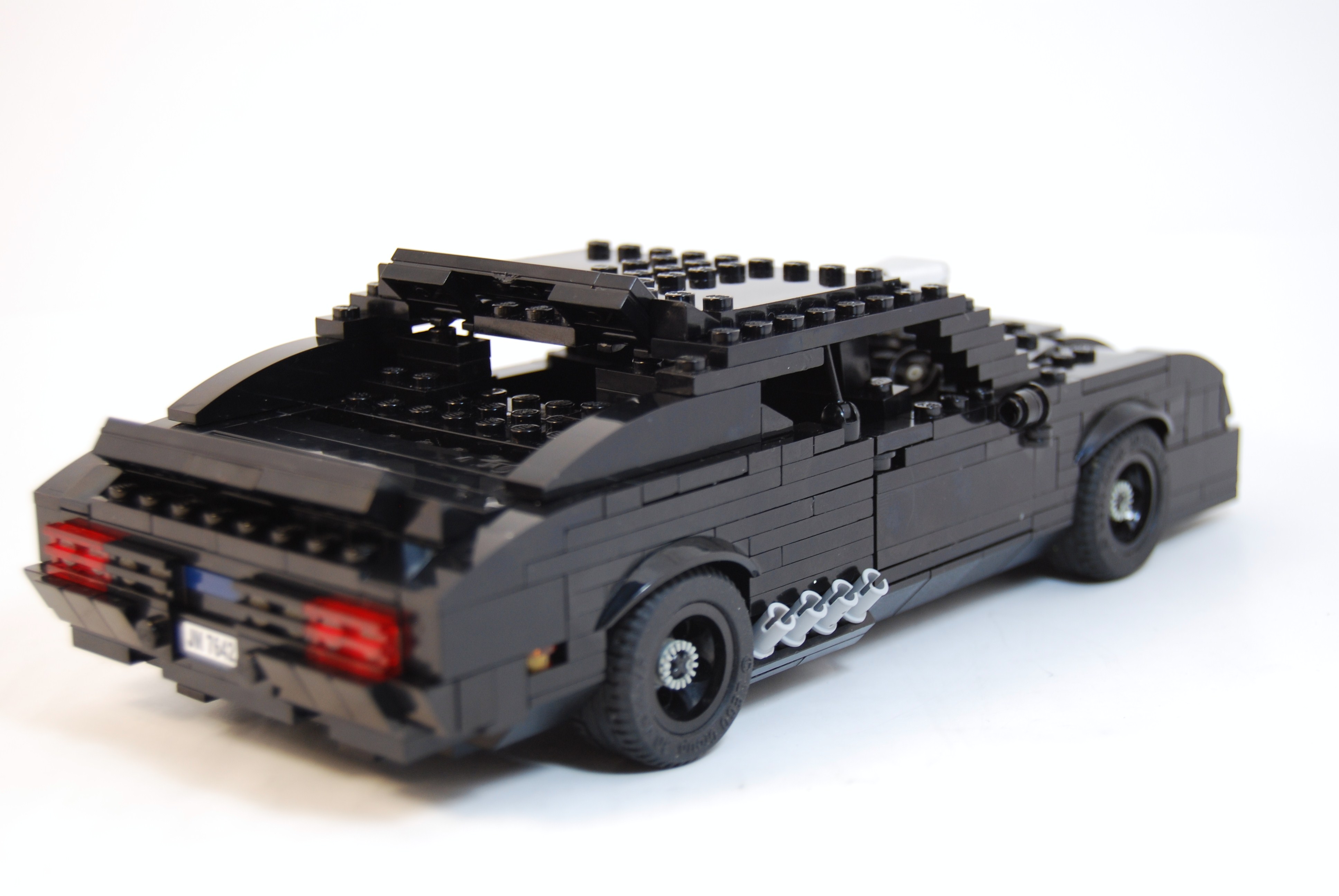 mad_max_interceptor_24.jpg