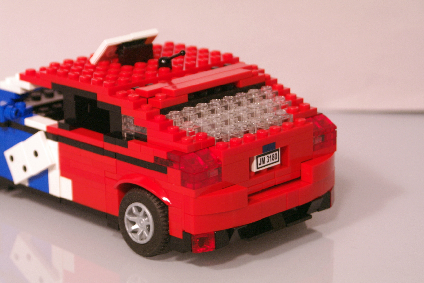 ford_c346_focus_dominos_pizza_13.jpg