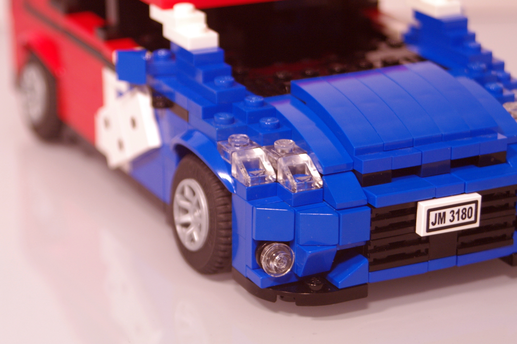 ford_c346_focus_dominos_pizza_17.jpg