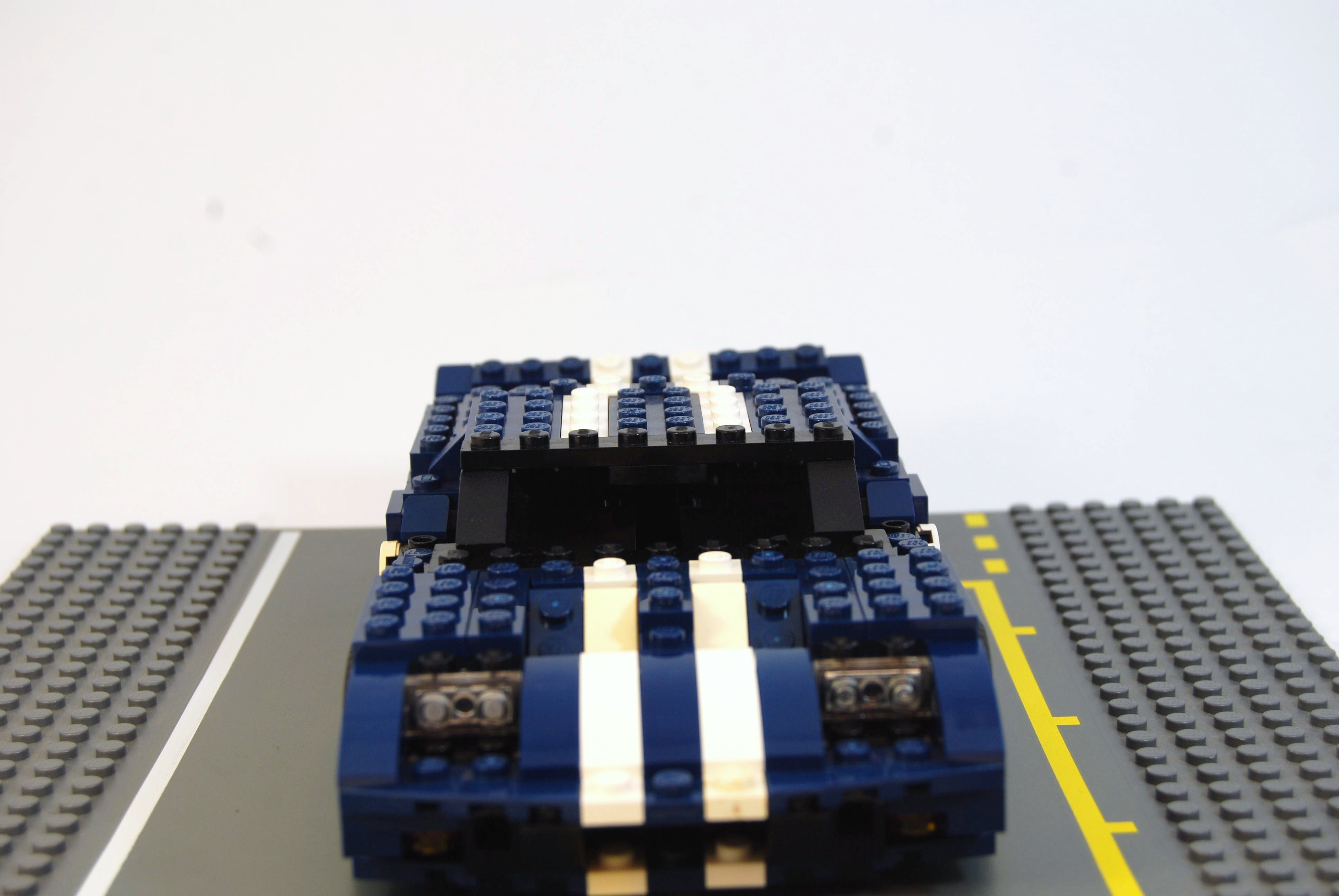 ford_gt40_40.jpg