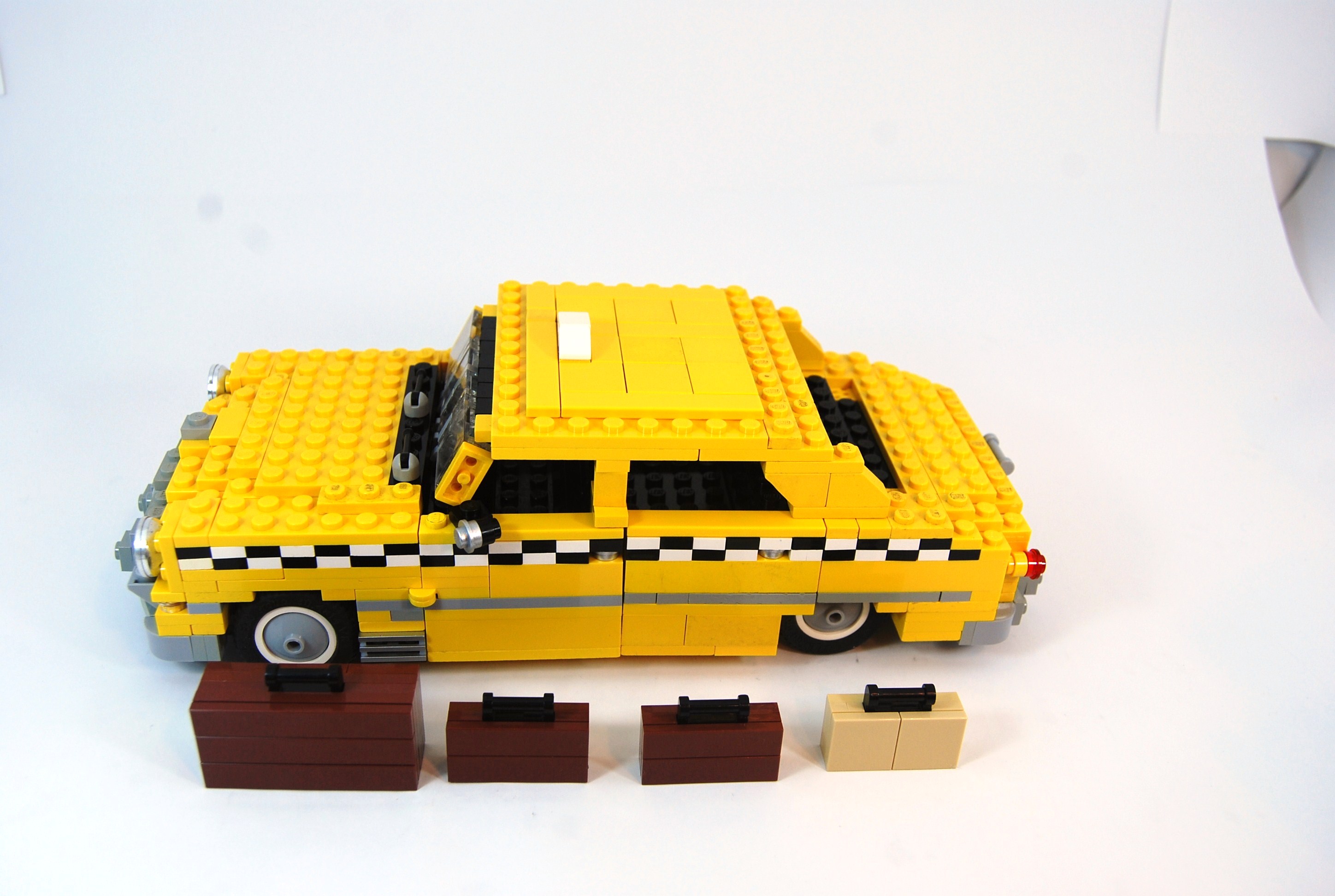 1949_ford_fordor_taxi_with_luggage_13.jpg