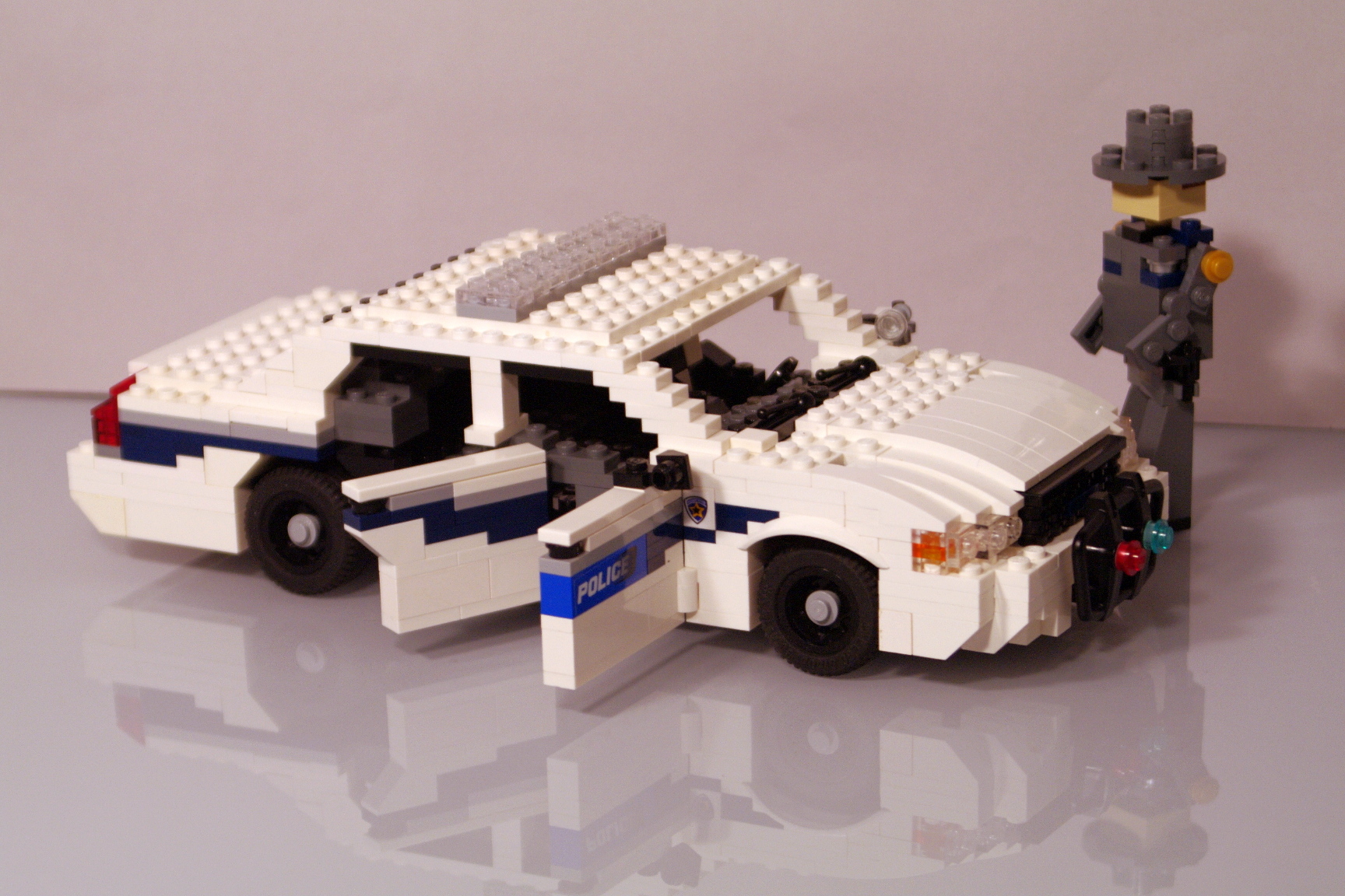 ford_crown_victoria_washington_police_10.jpg